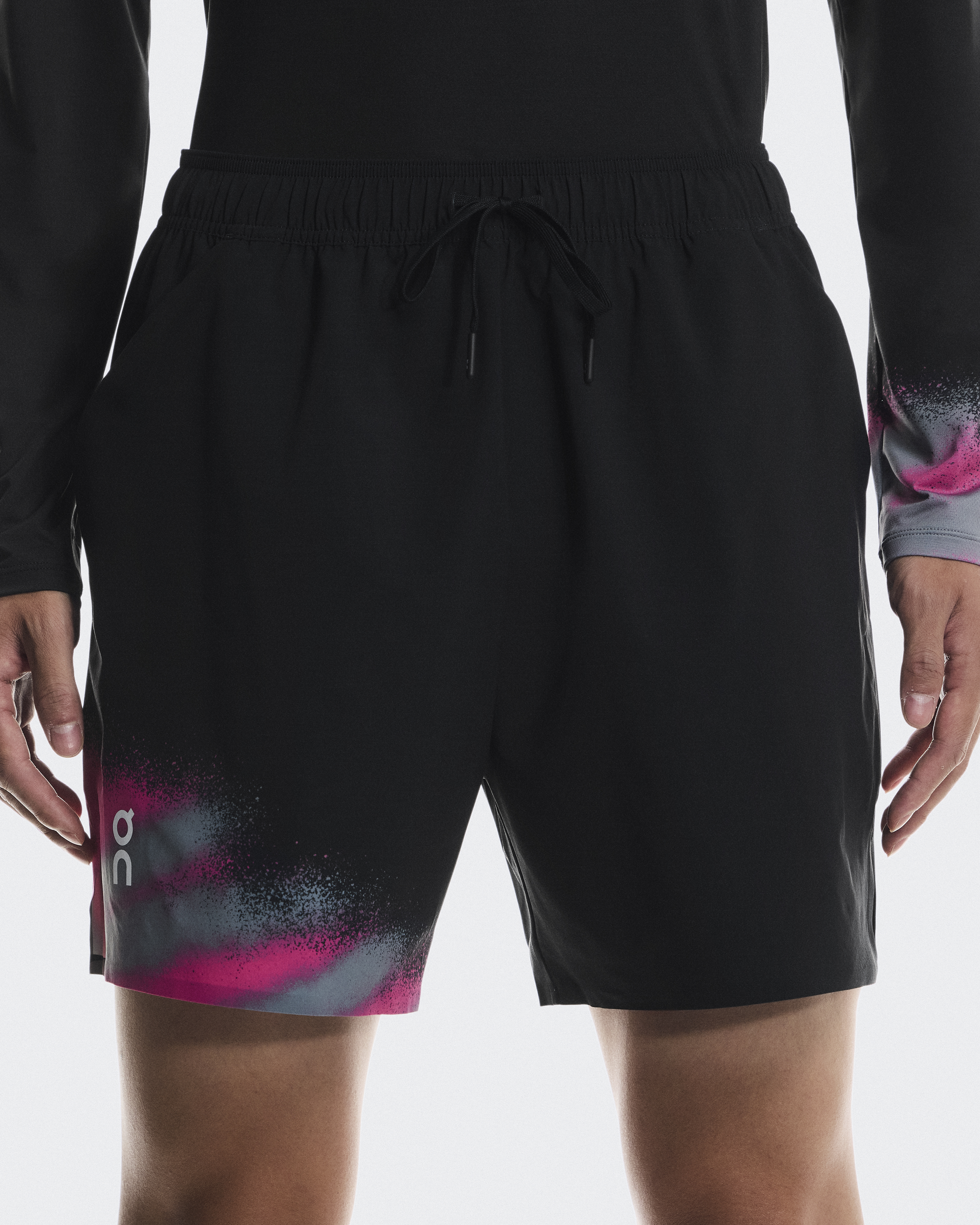On Court Shorts Men’s S 全豪ver. (新品/未開封) Men's Court Shorts | Black & Grey | On Japan