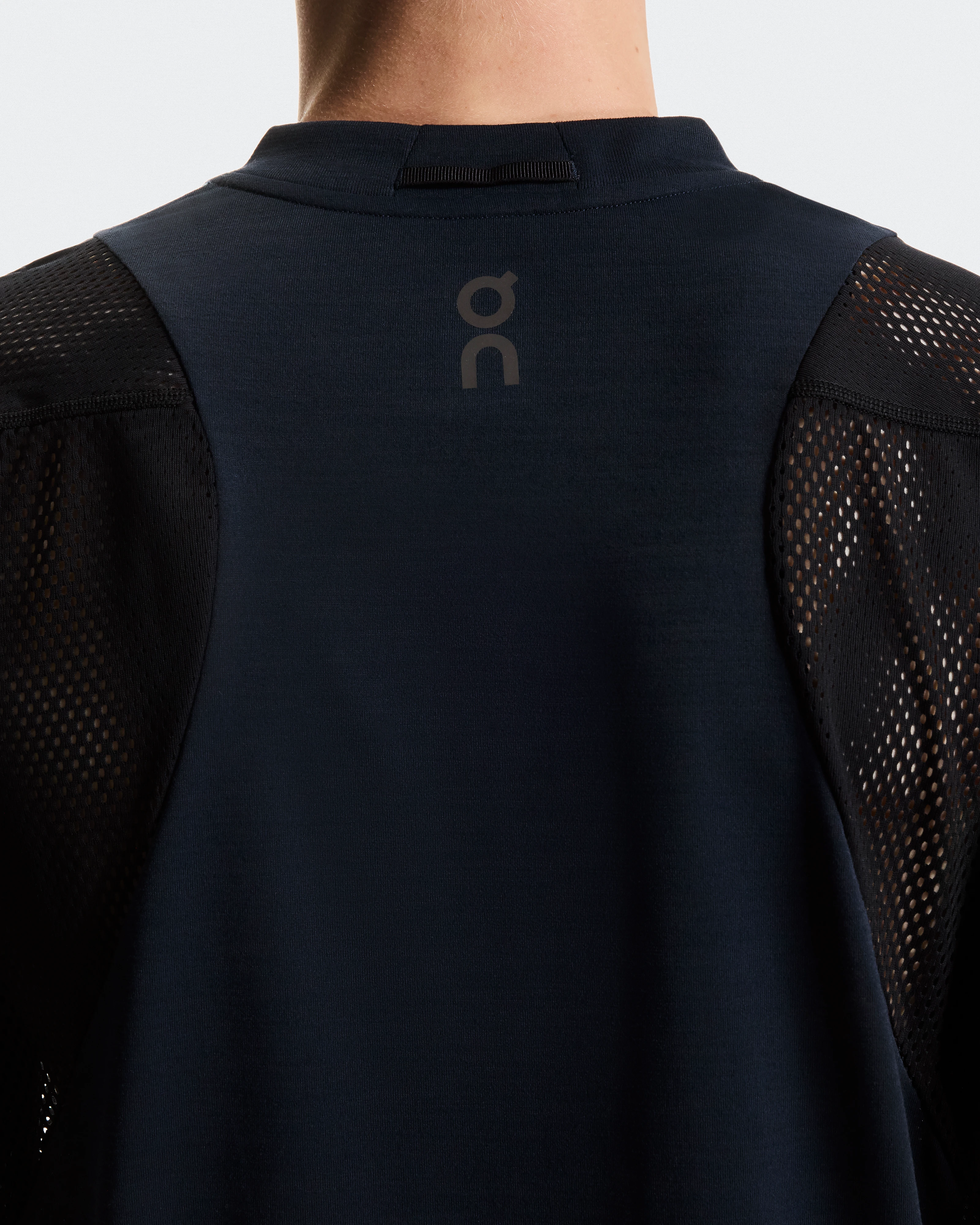 On Train Volt-T Navy Men Tops and t-shirts