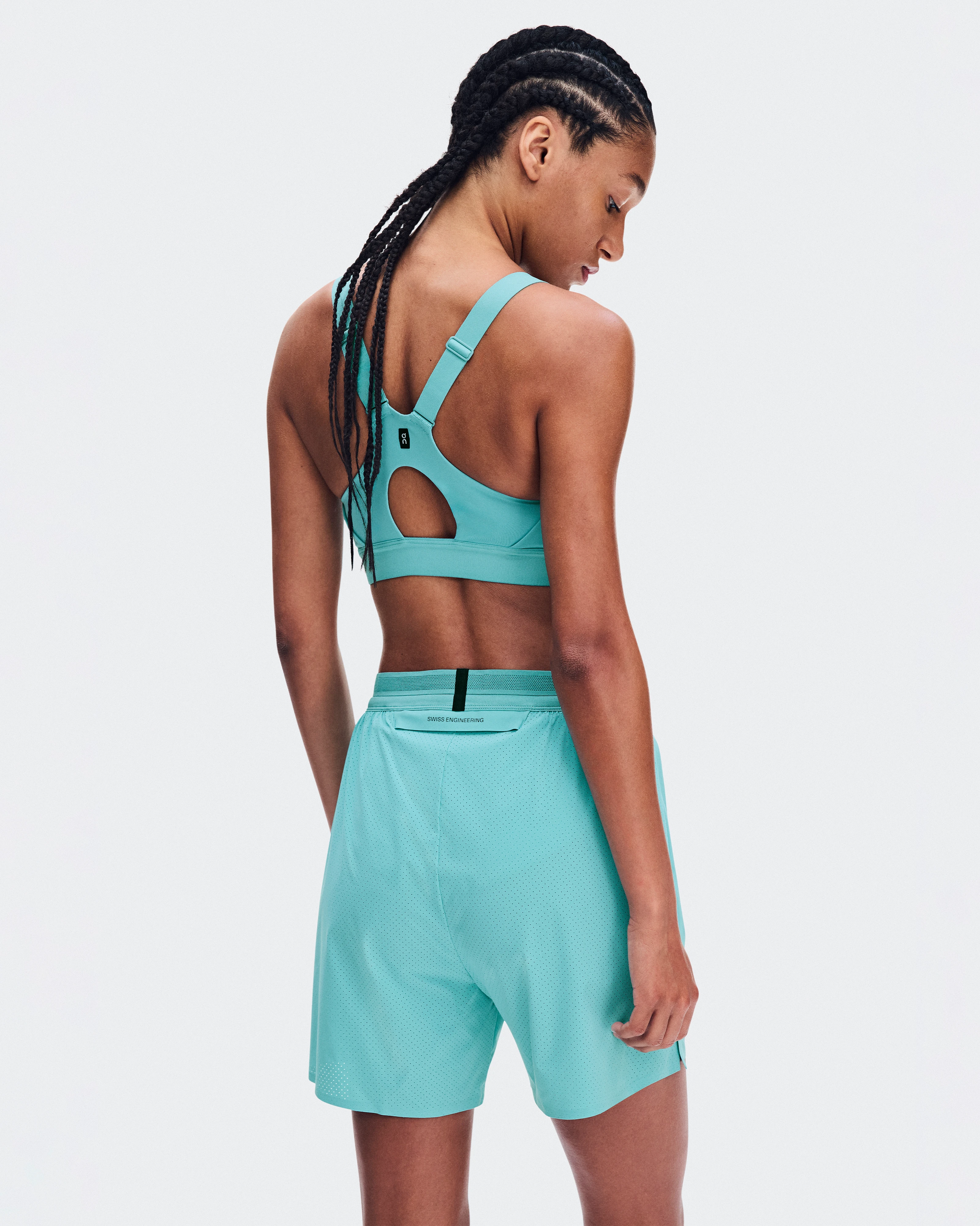 On 5" Performance Shorts Aquamarine Women Shorts