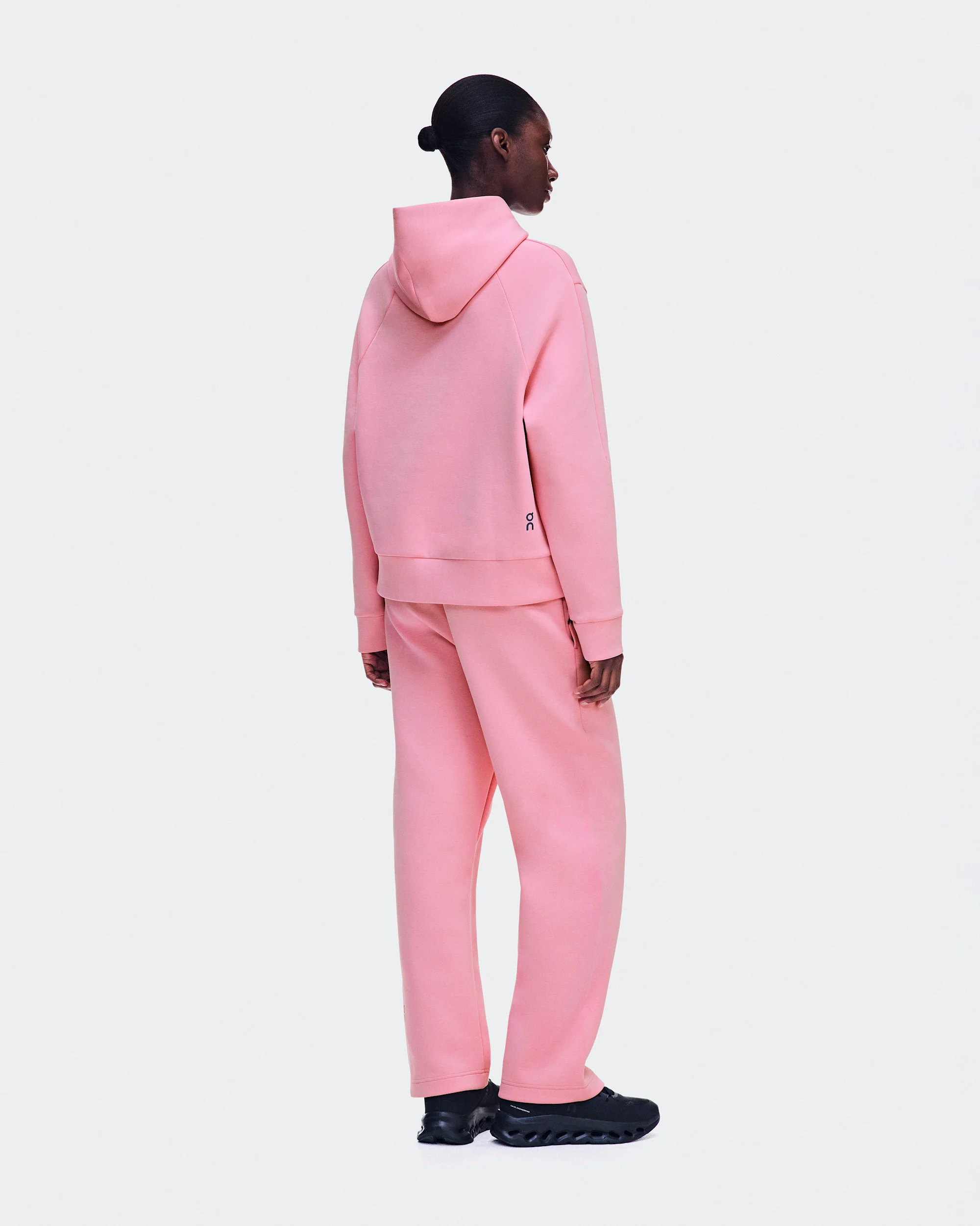 Women's Focus Tech Hoodie Magnolia - thumbnail 3