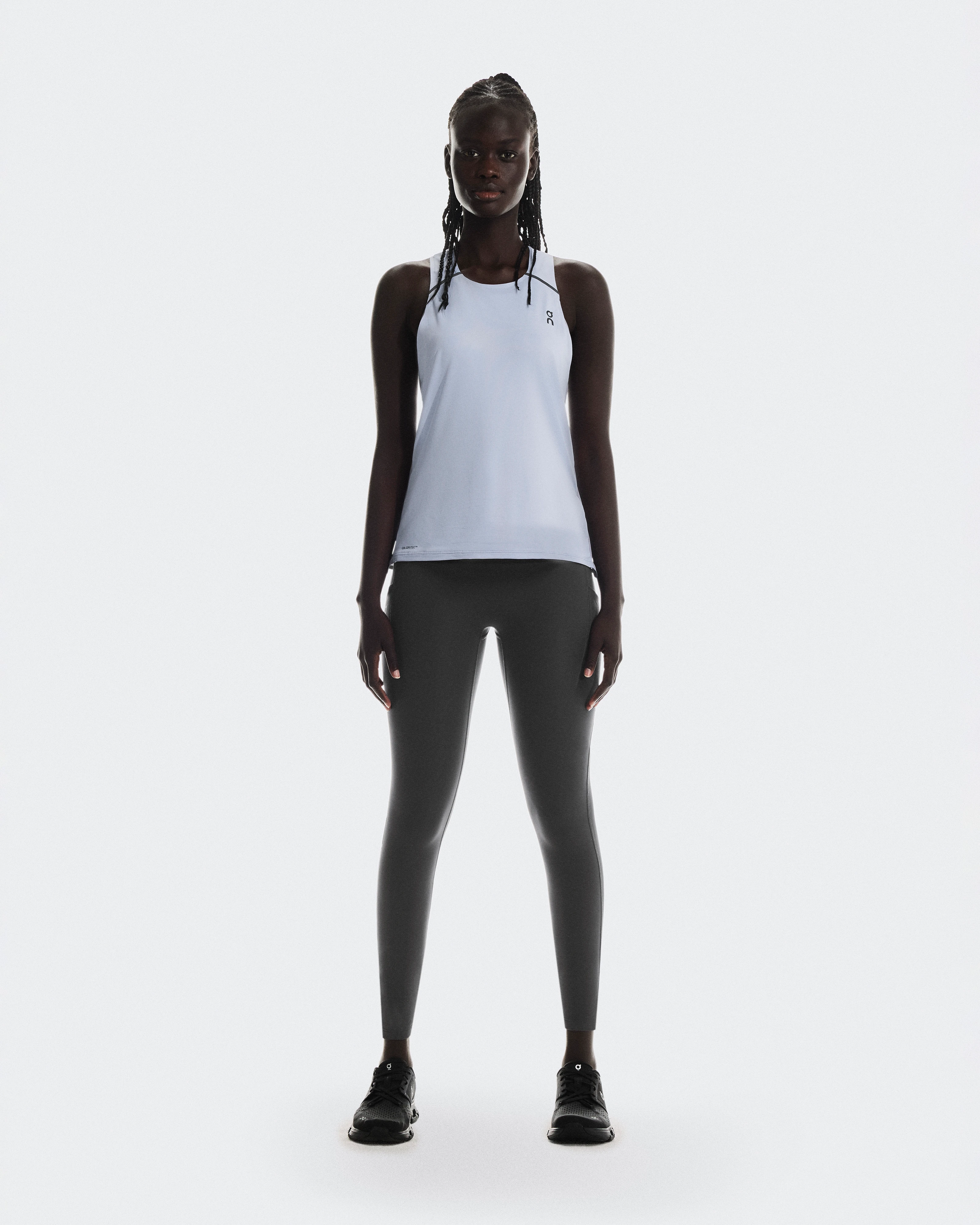 On Performance Tank Nimbus & Lilac Feminino Partes de cima e camisetas