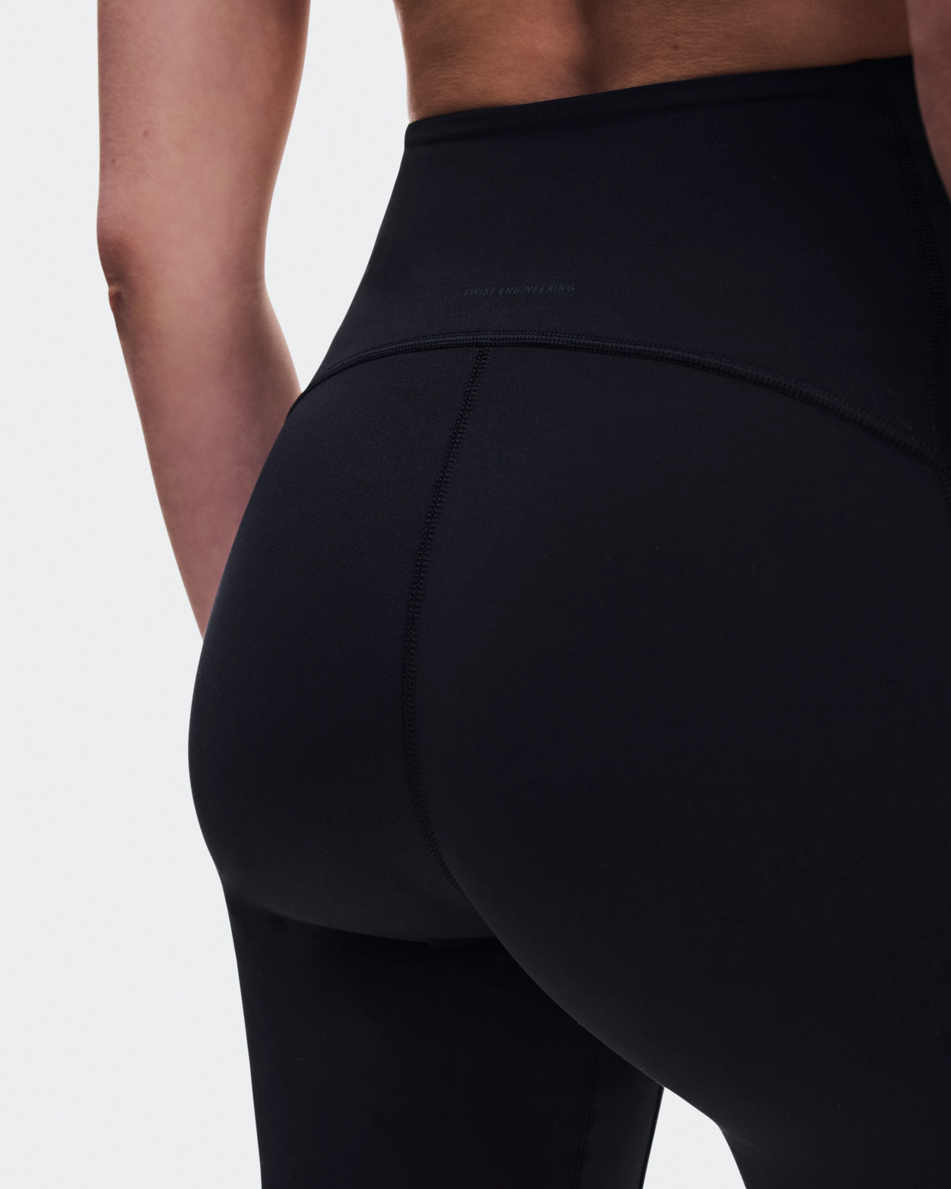 On Studio Leggings Short Black Women Tights