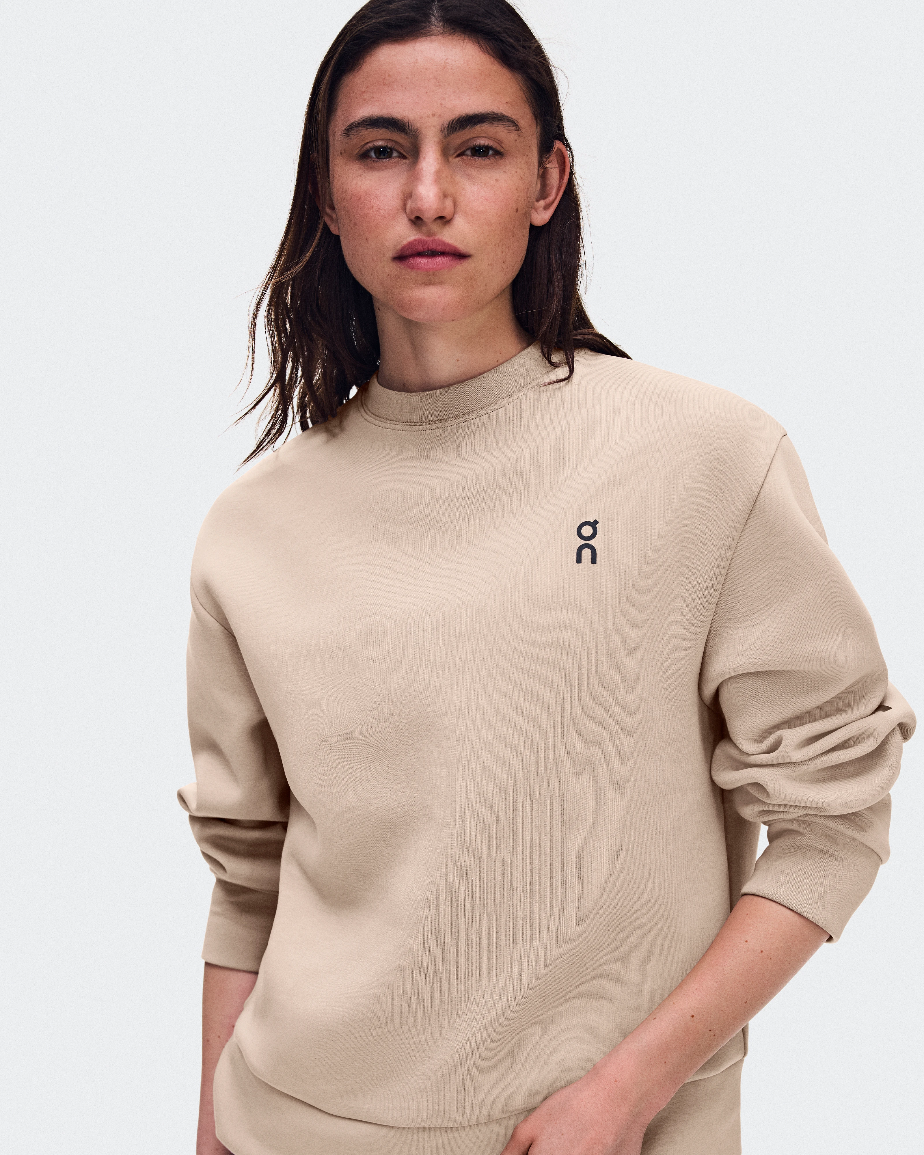 On Focus Tech Crew Desert Women Hoodies and sweatshirts