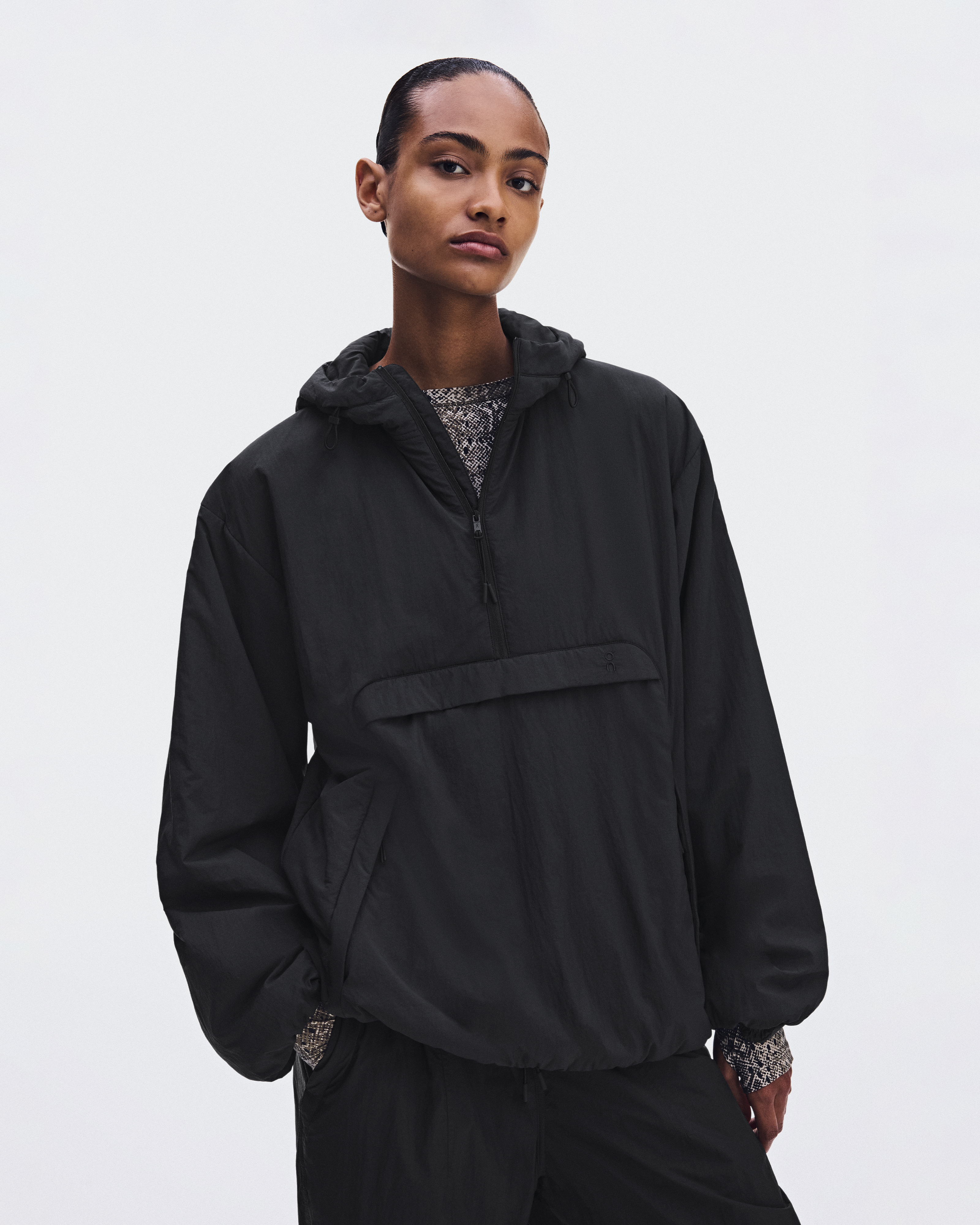 ウィメンズ Insulated Half-Zip Anorak | ブラック | On 日本