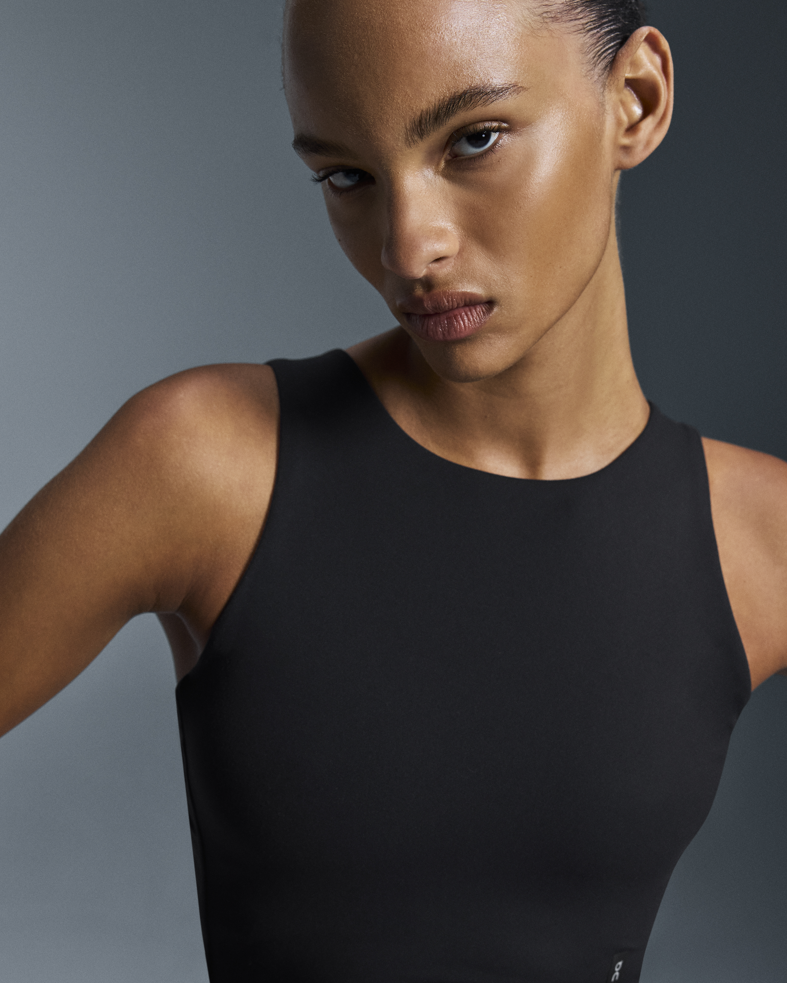 (取寄) オンランニング レディース コア 2イン1 クロップ タンク トップ - ウィメンズ On Running women Core 2-in-1 Crop Tank Top - Women's Black Women's Core 2-in-1 Crop | Black | On United States