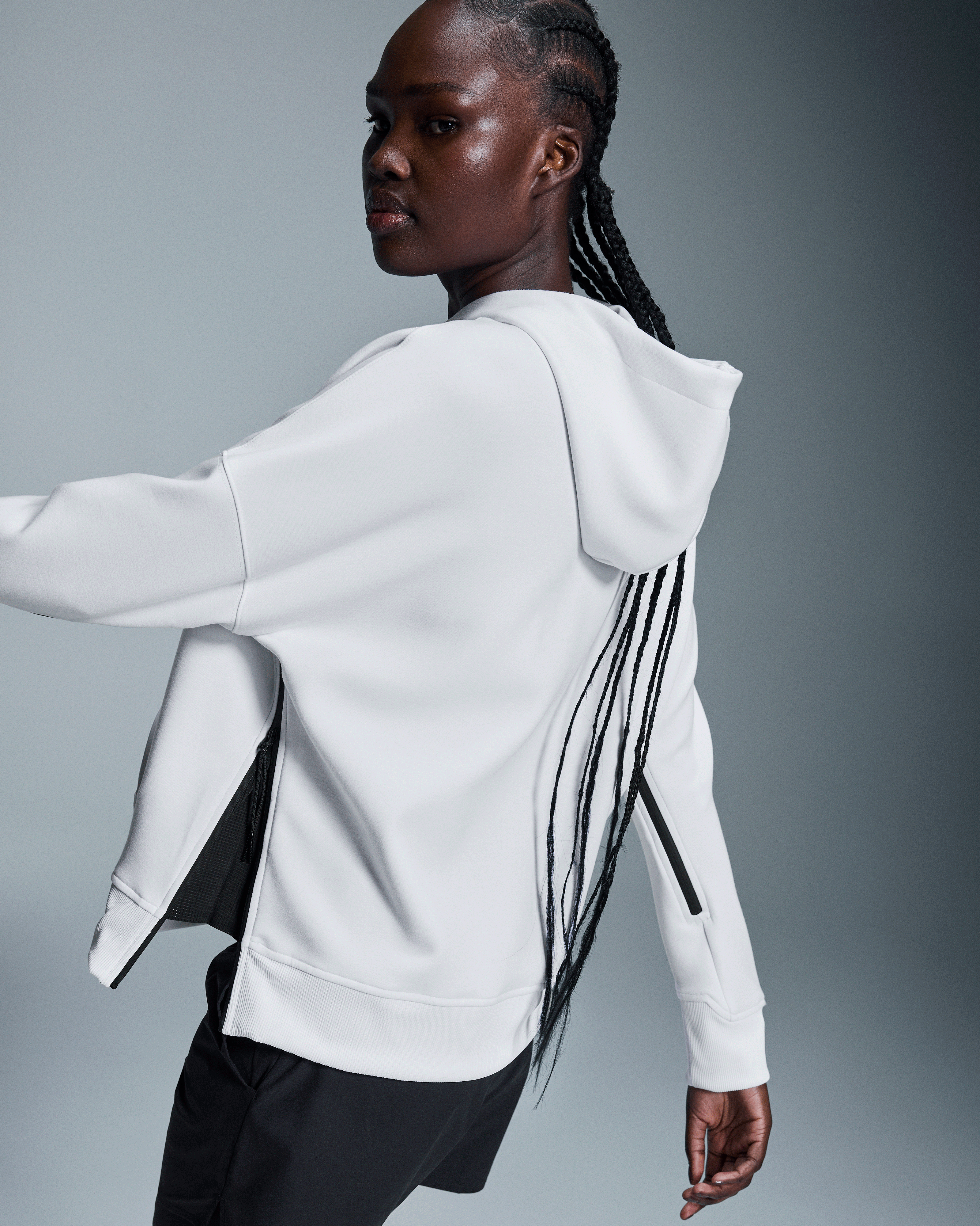 HoodieWomen / White / S