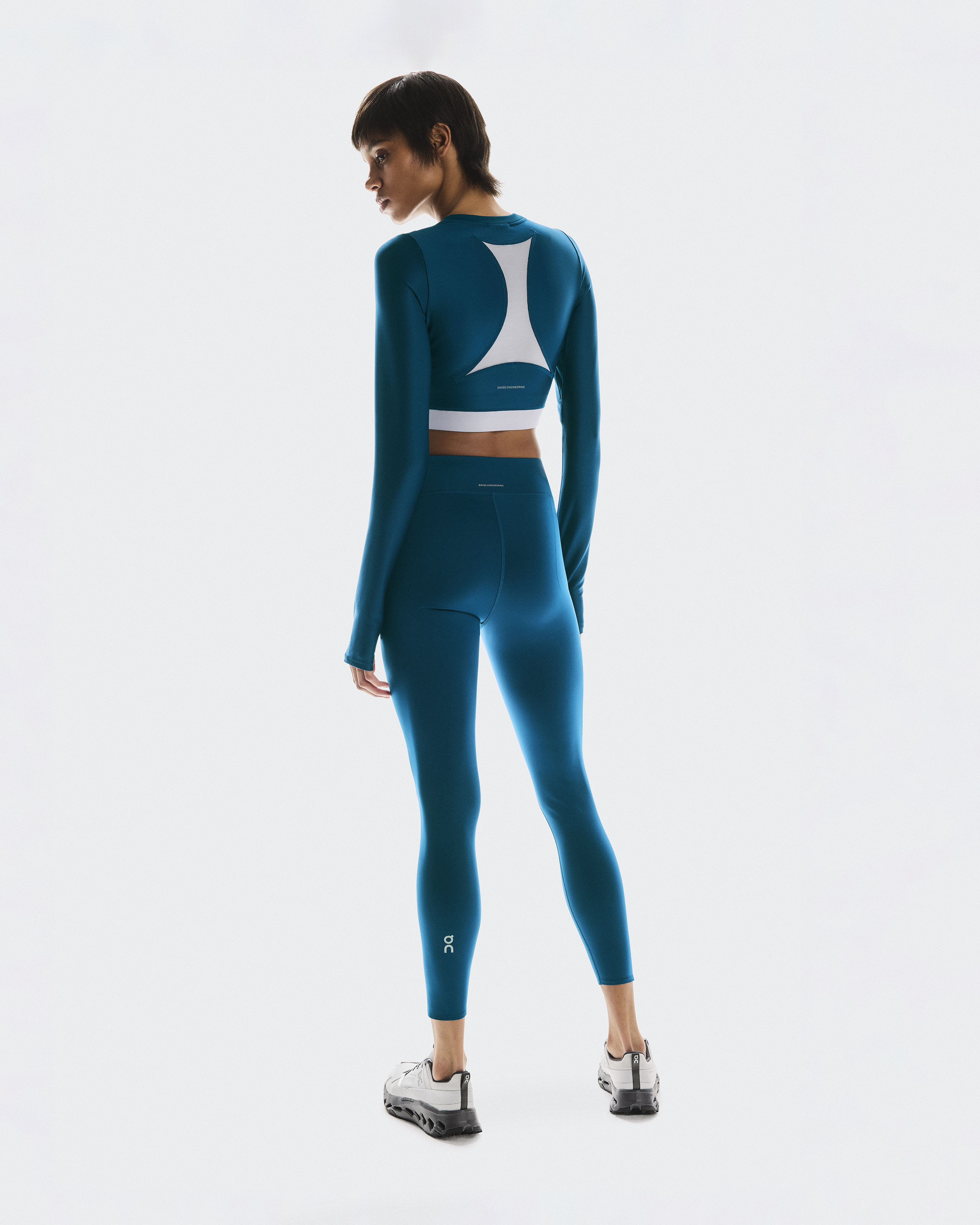 Women's Train Tights 7/8 | Blue | On Japan