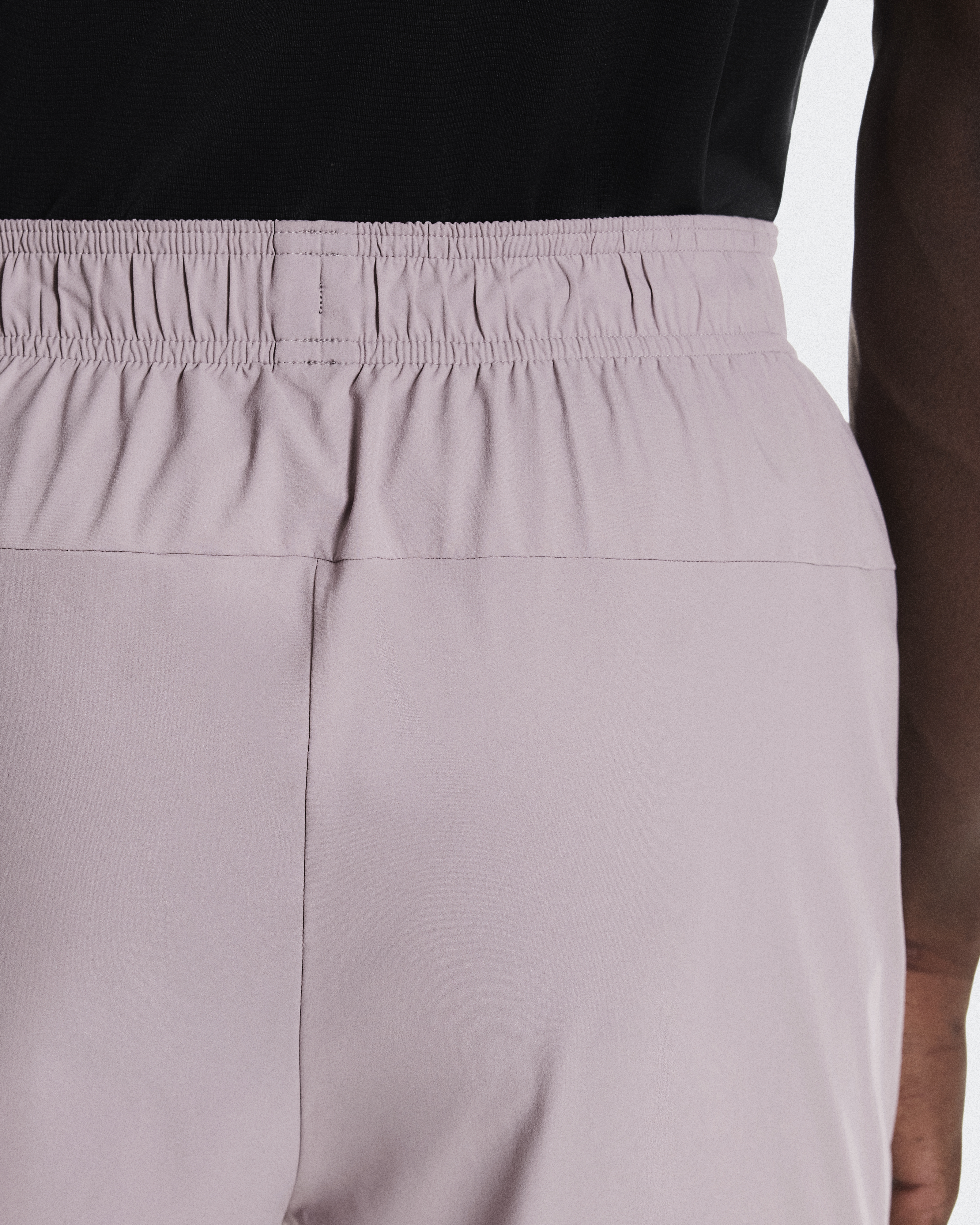 Core Pants: Lightweight & Stretchy Men's Running Apparel | On | On
