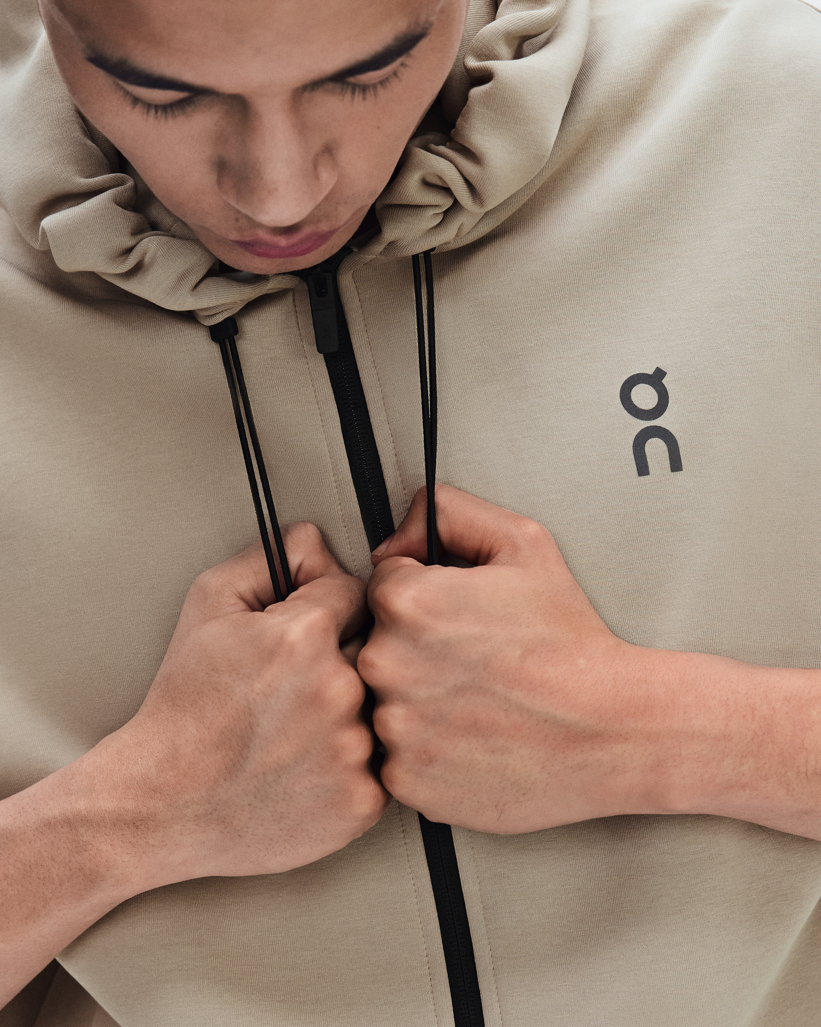 Men's Focus Tech Zip Hoodie | Beige | On United States