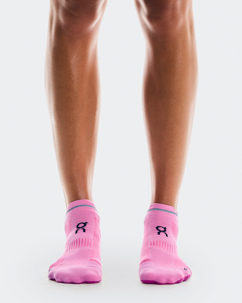 On Elite Run Sock Low in Raspberry/Pink, Size: W 9.5-11, M 8-9.5, Polyamide Polyester