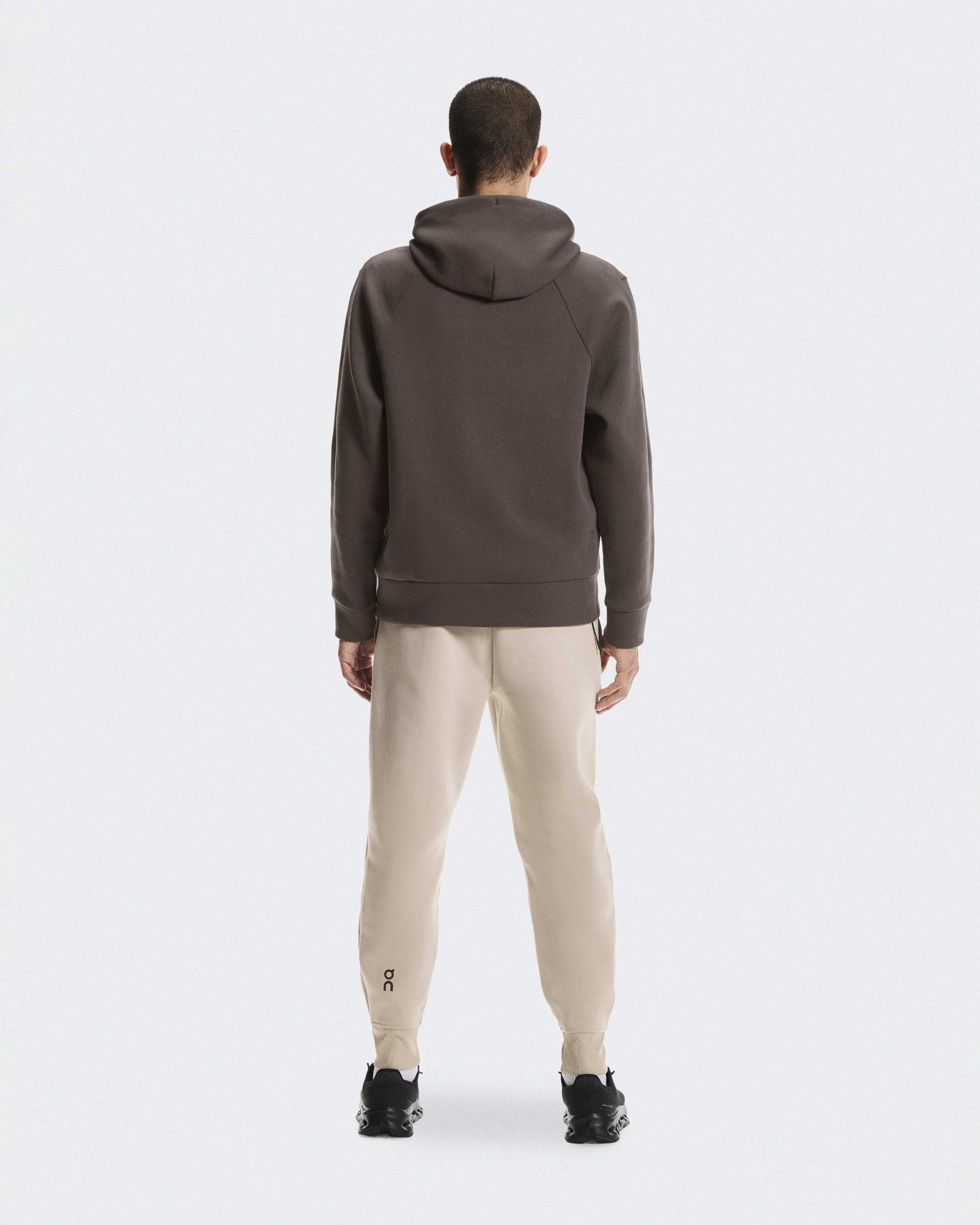 メンズ Focus Tech Zip Hoodie | ブラウン | On 日本