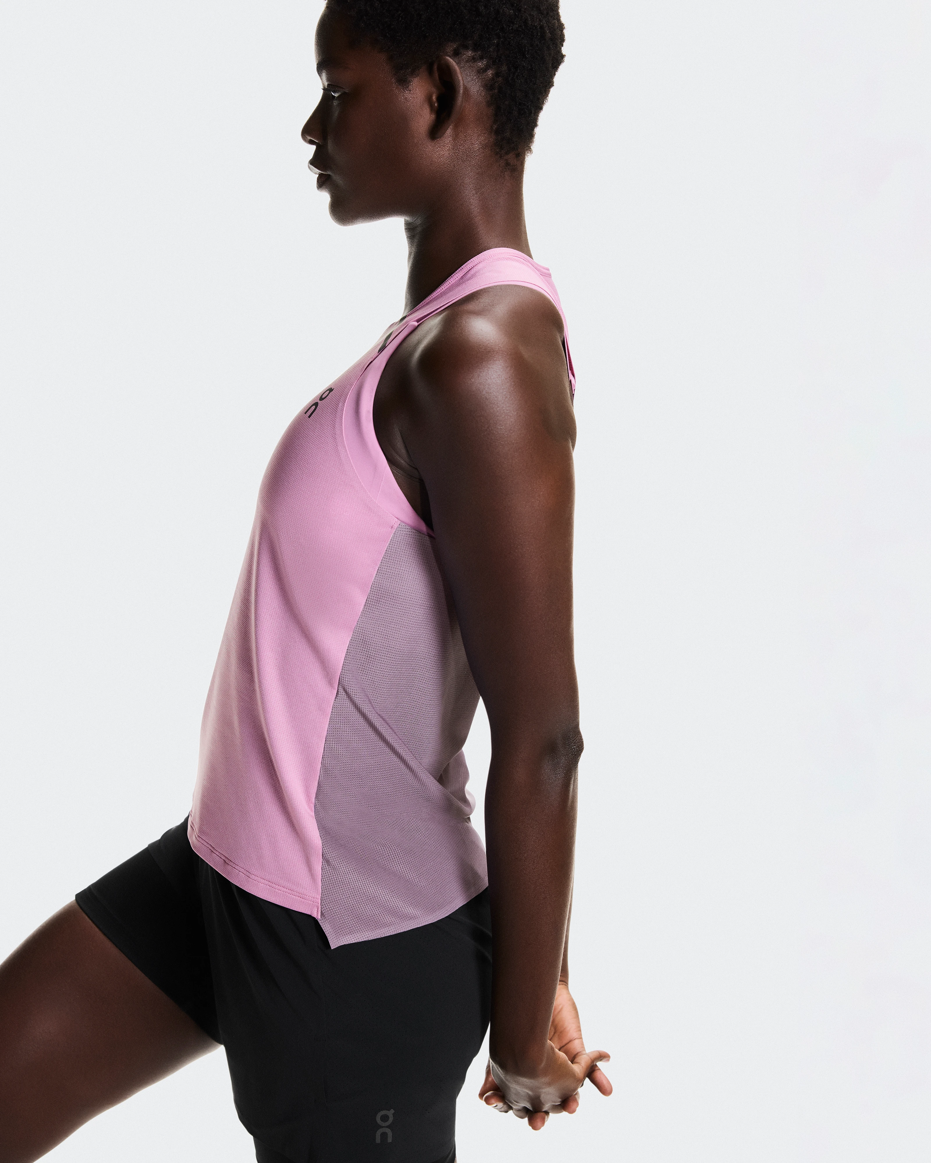 On Performance Tank Sakura & Dewberry Women Tops and t-shirts