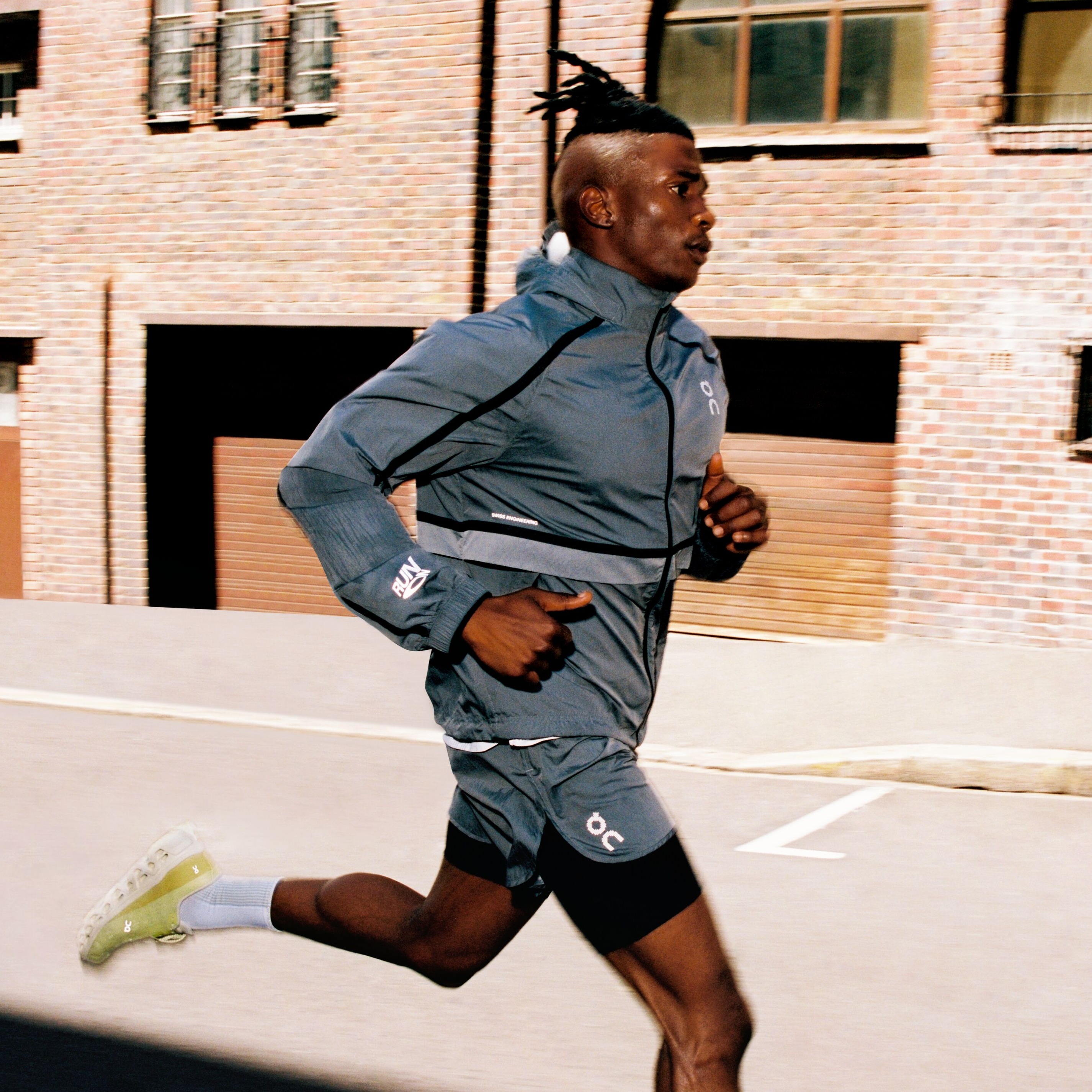 ランニングジャケット | On 日本