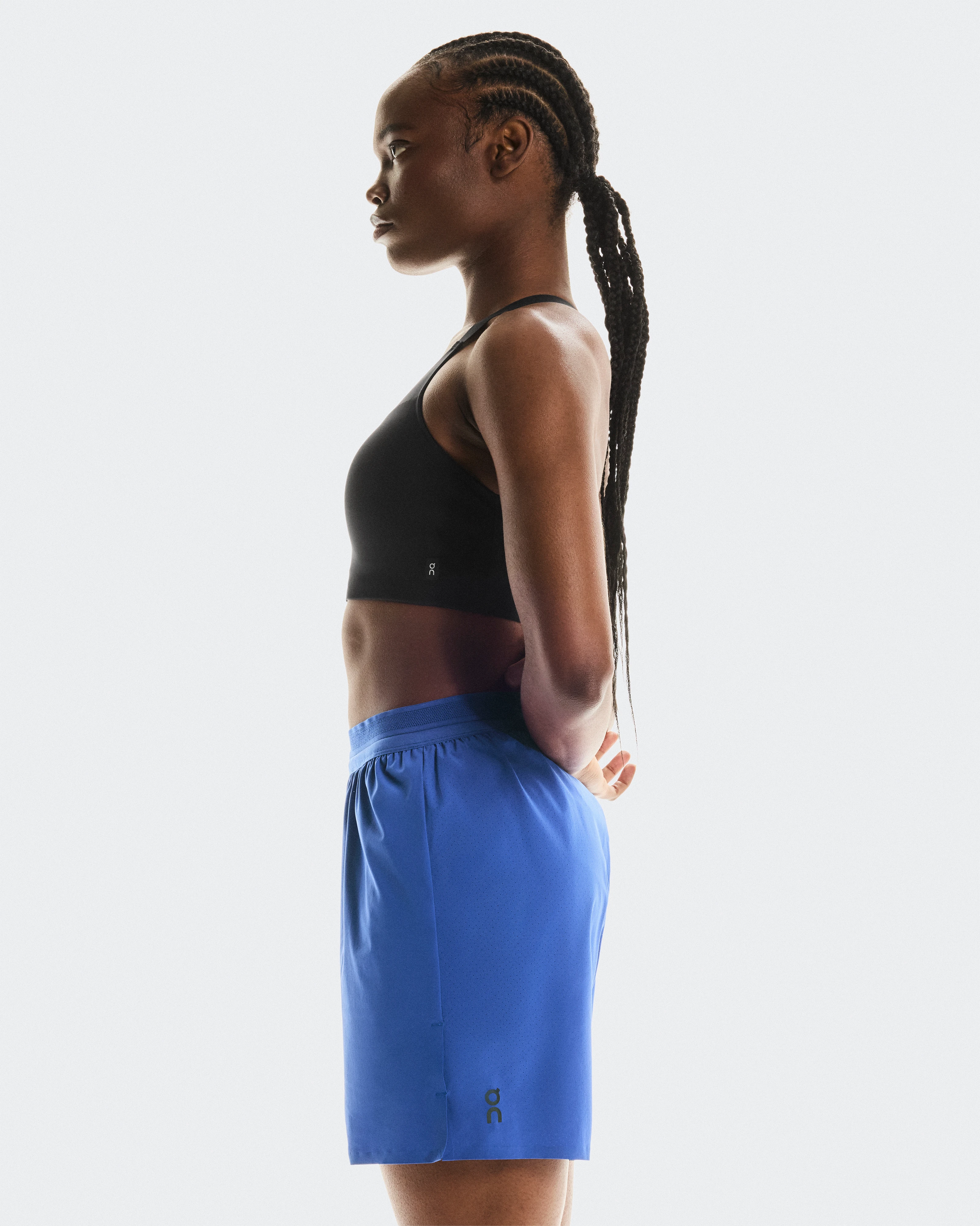 On 5" Performance Shorts Zaffre Women Shorts