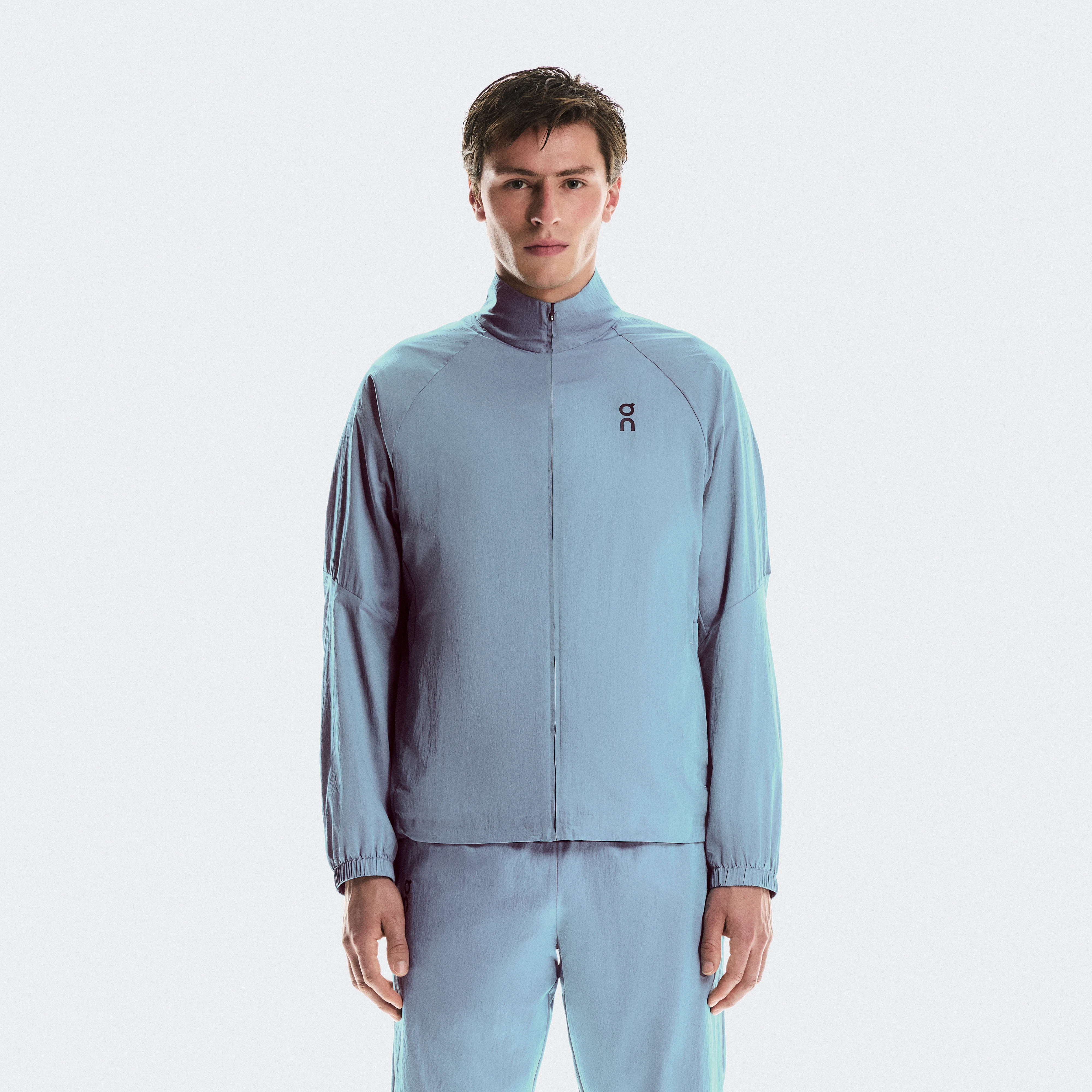 On Court Jacket Blue Men Men – Performance tennis, lightweight, iridescent fabric Jackets