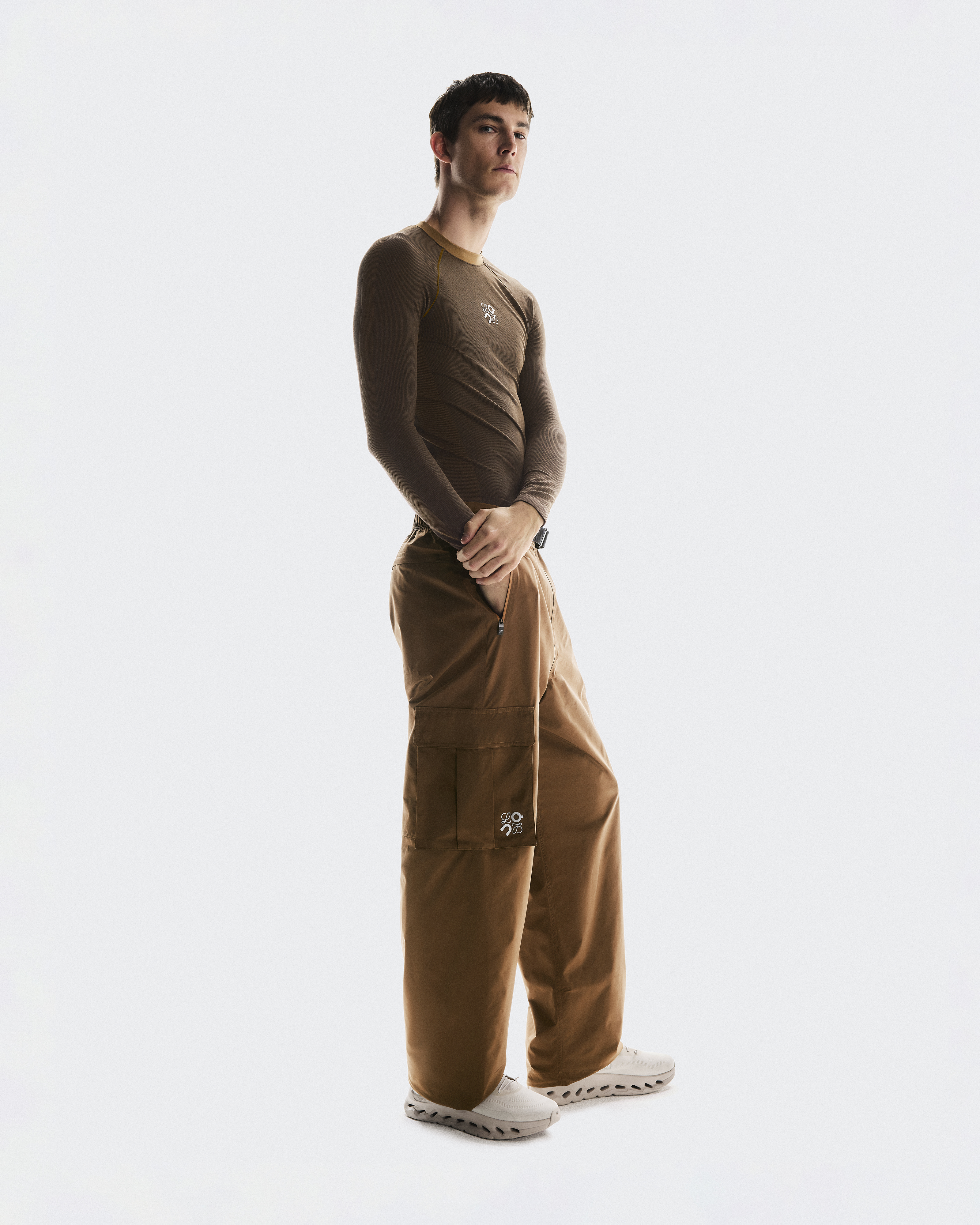 メンズ Cargo Trousers LOEWE | ブラウン | On 日本