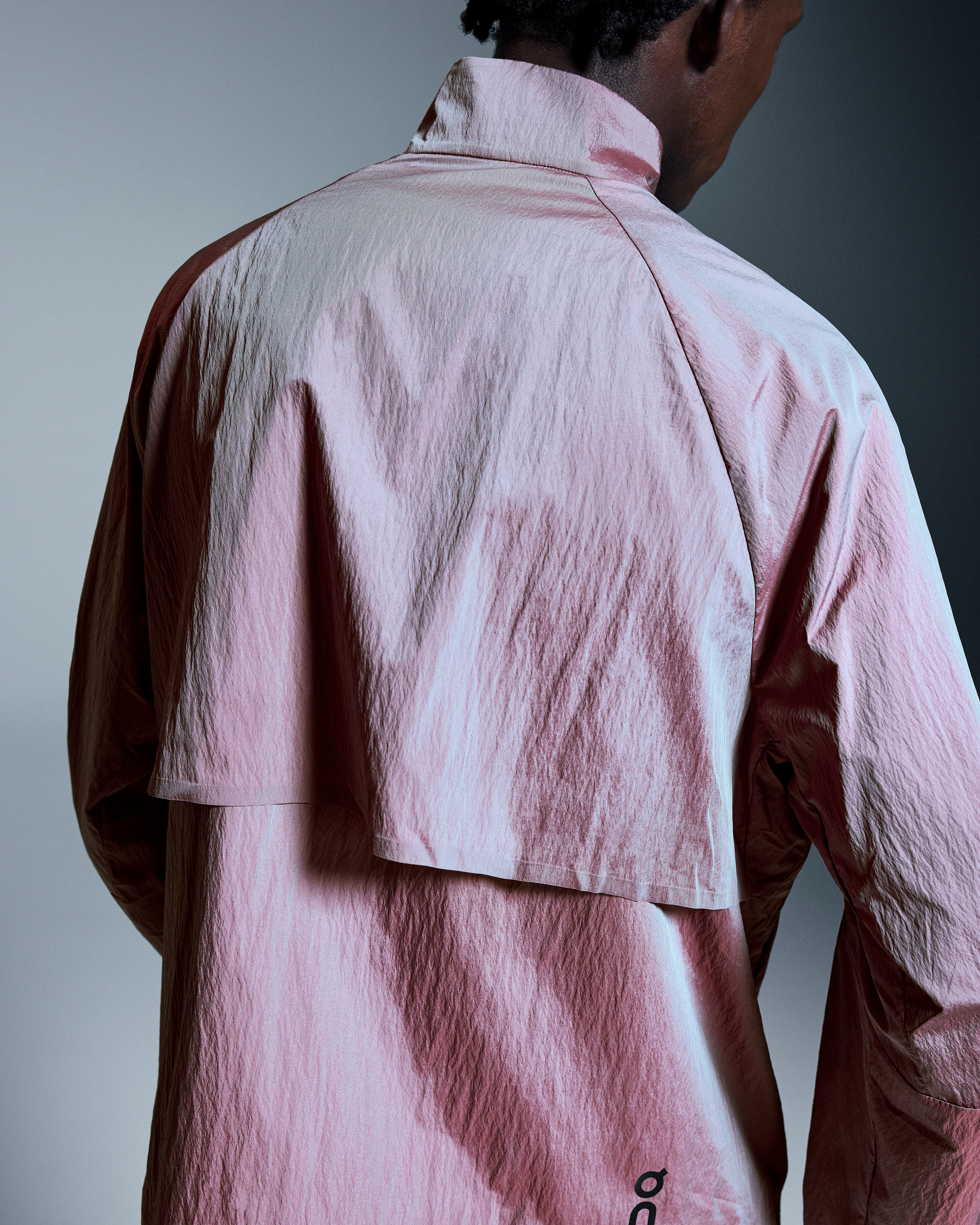 Court Jacketالرجال / Pink / L