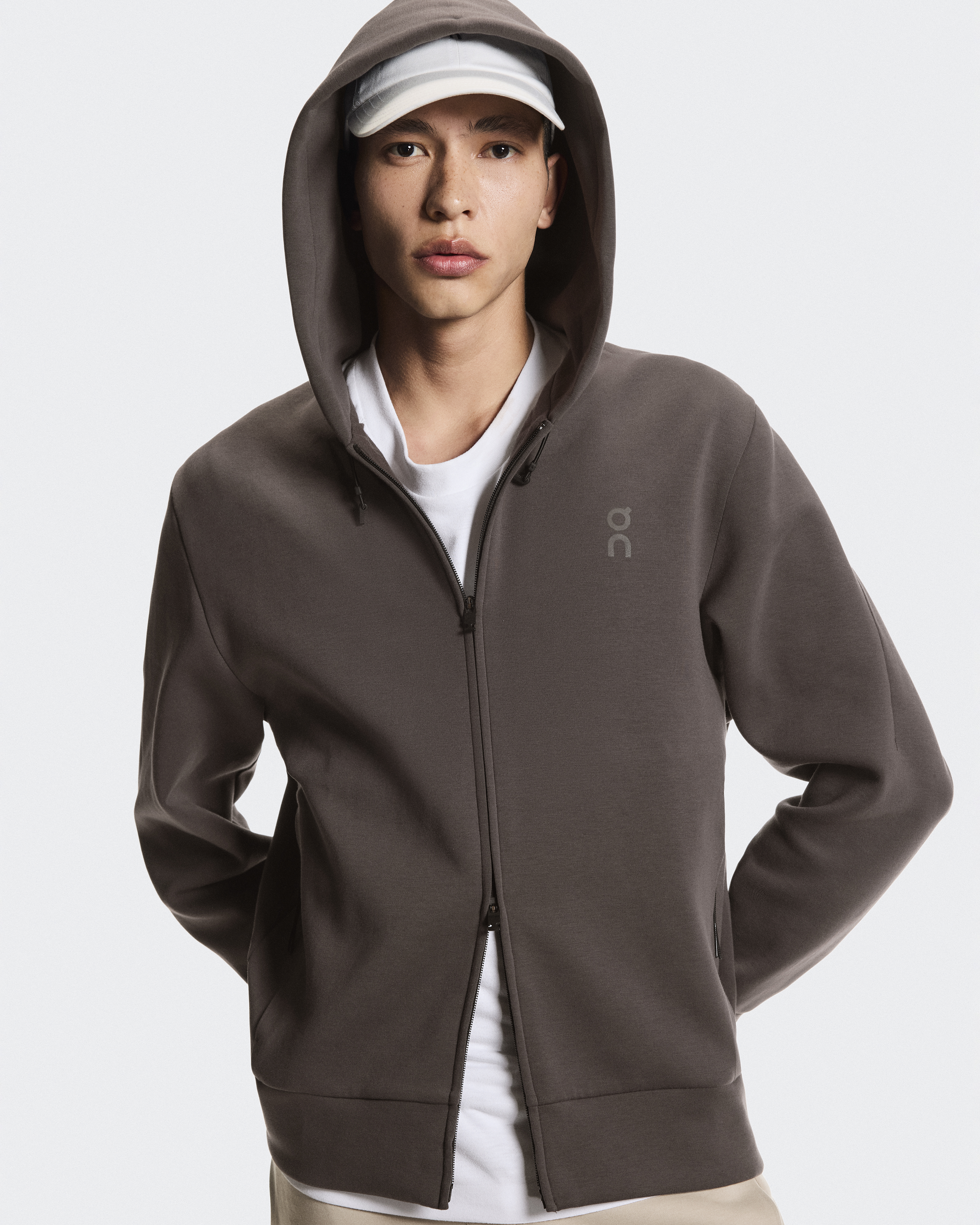 Men's Focus Tech Zip Hoodie | Brown | On Japan