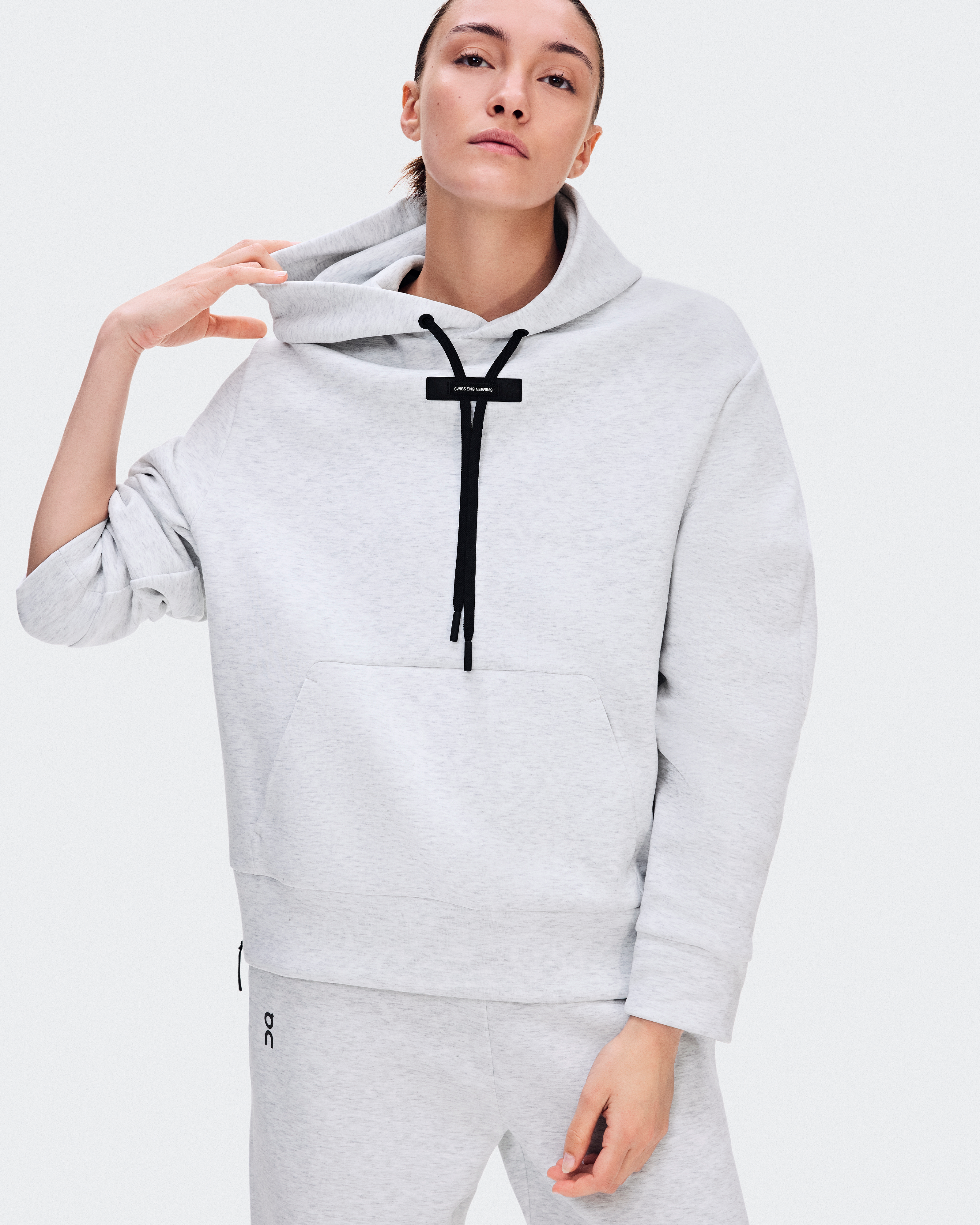 Focus Tech HoodieWomen / Crater / L