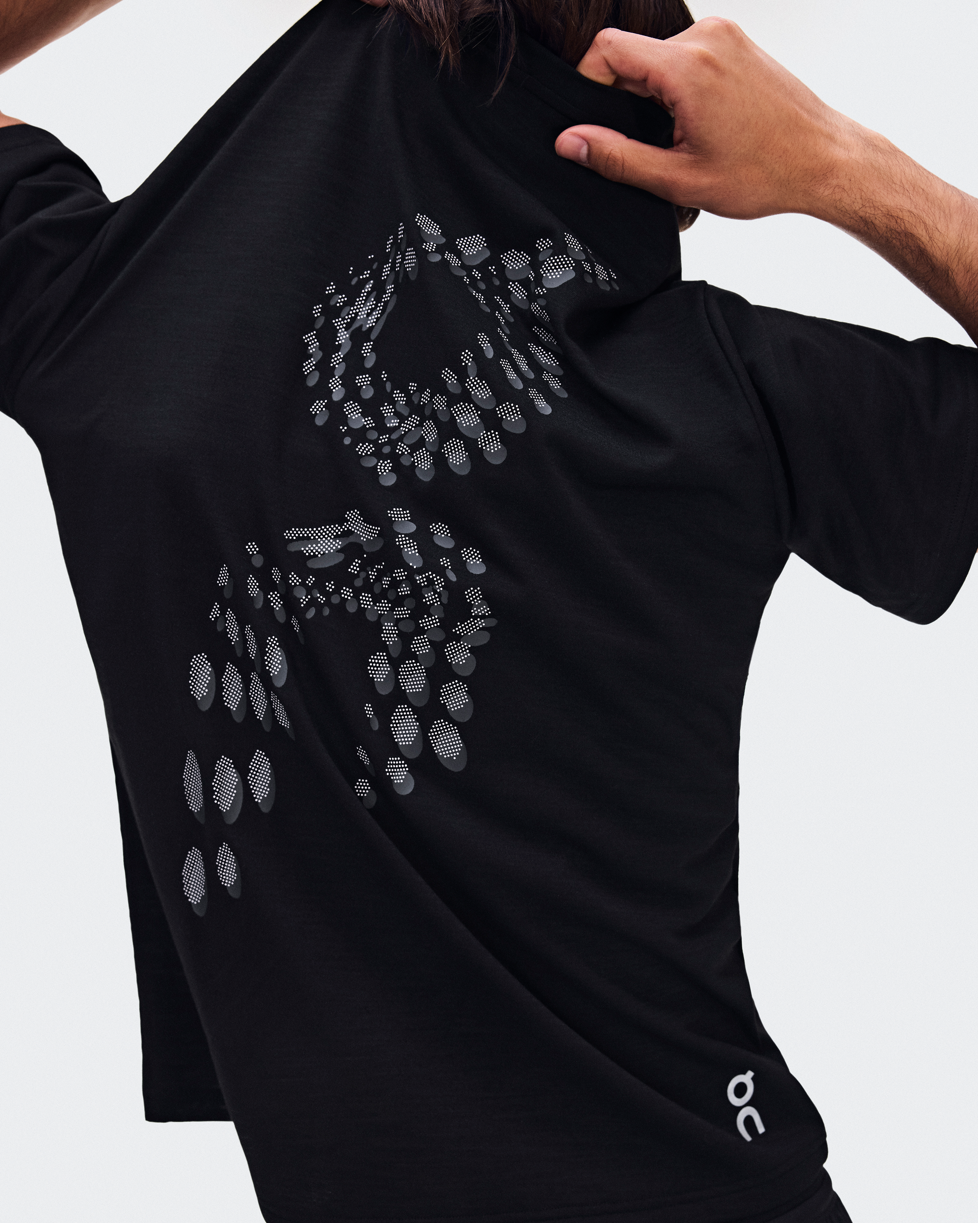 On Run-TMen / Black / M