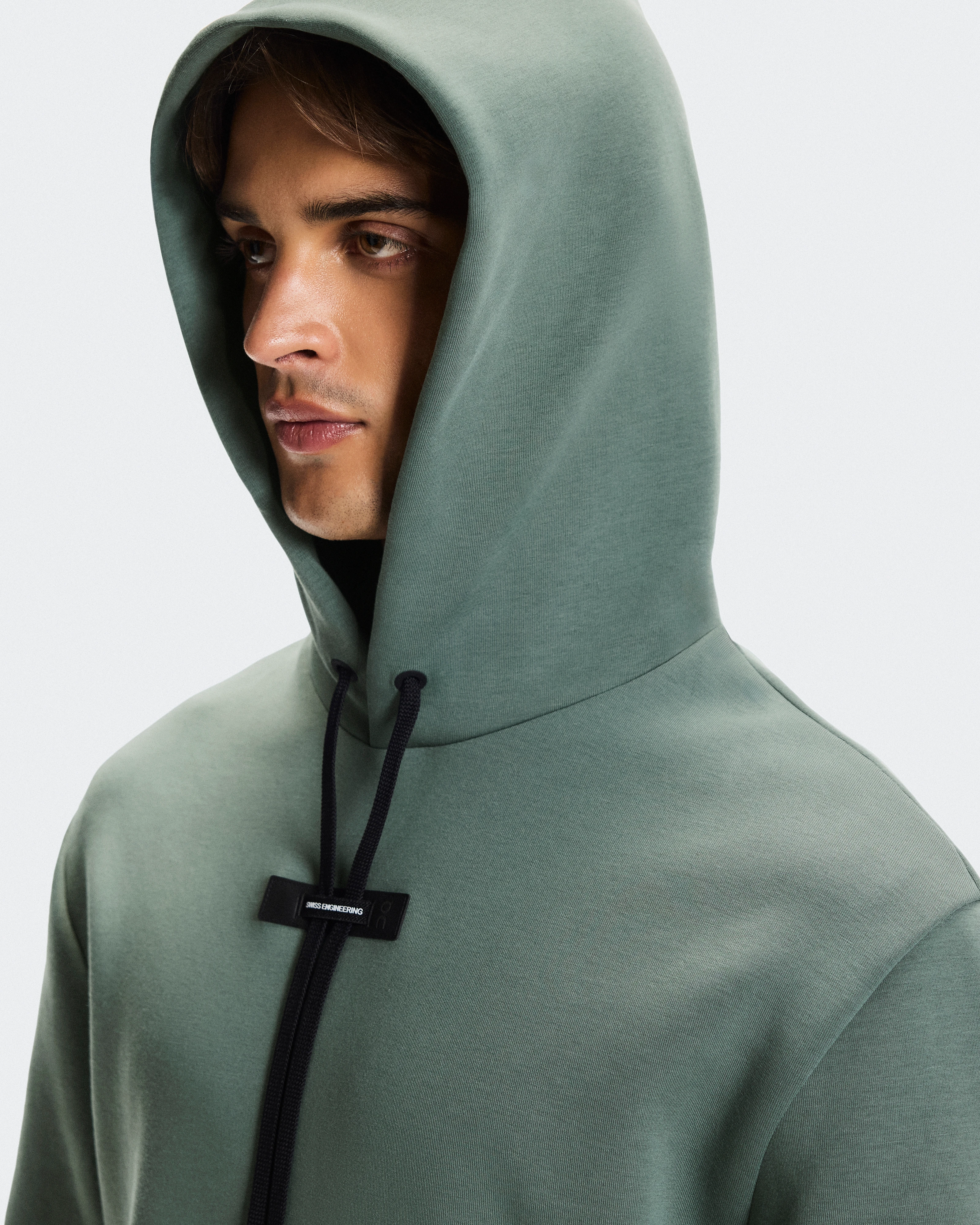 On Focus Tech Hoodie Olive Herren Hoodies & Sweatshirts