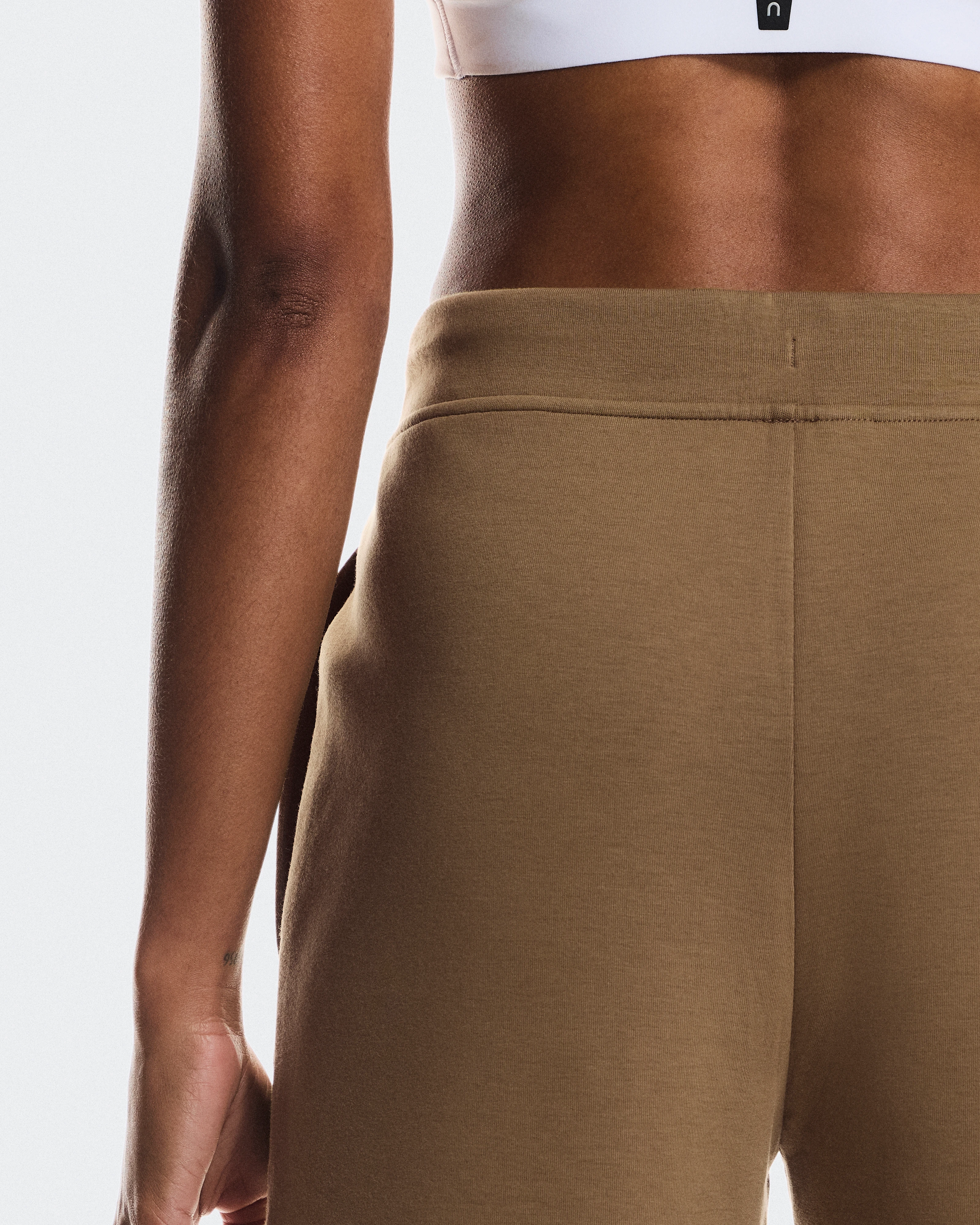 On Focus Tech Sweatpants Nutmeg Women Pants