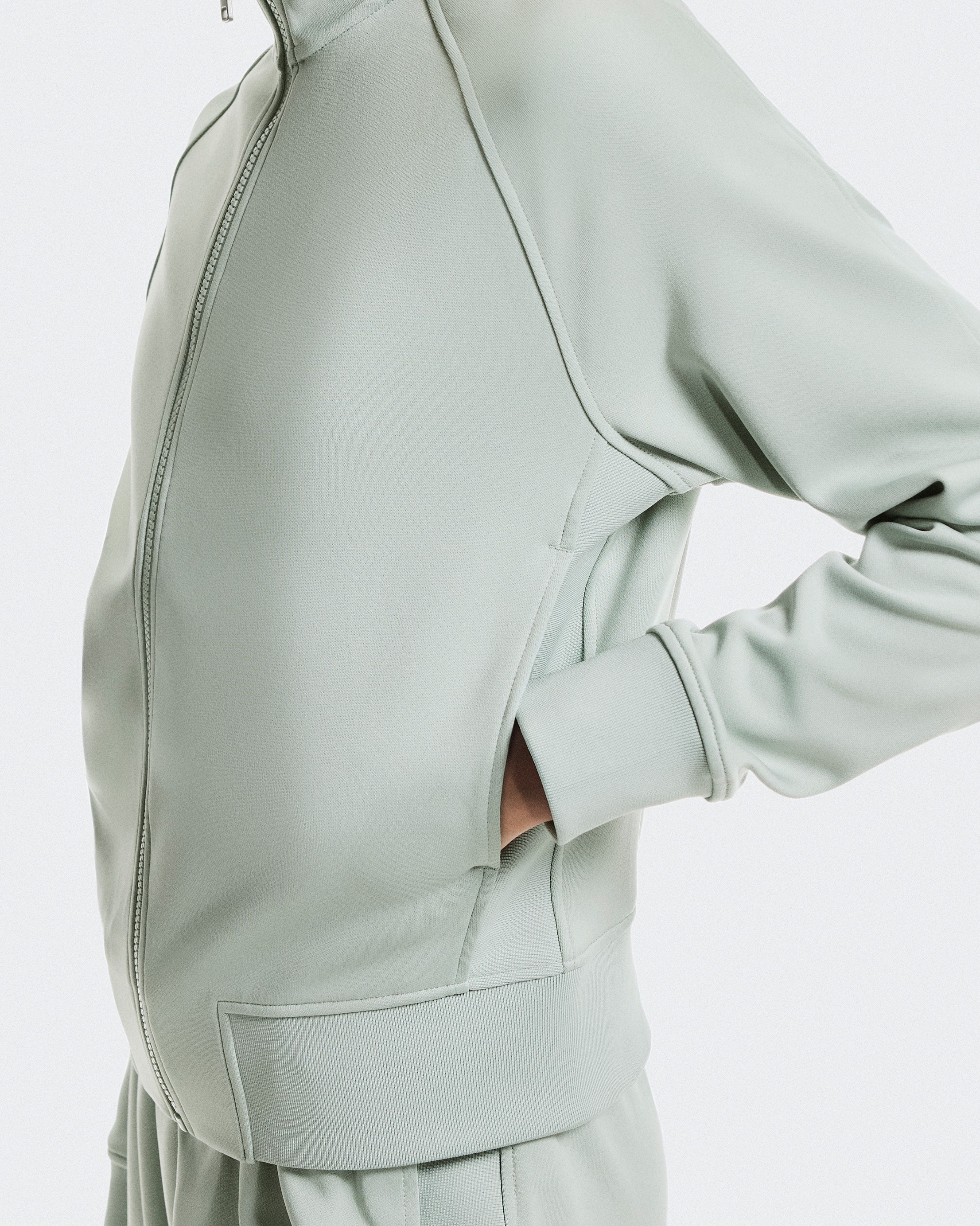 ウィメンズ Courtside Full-Zip | ブルー | On 日本