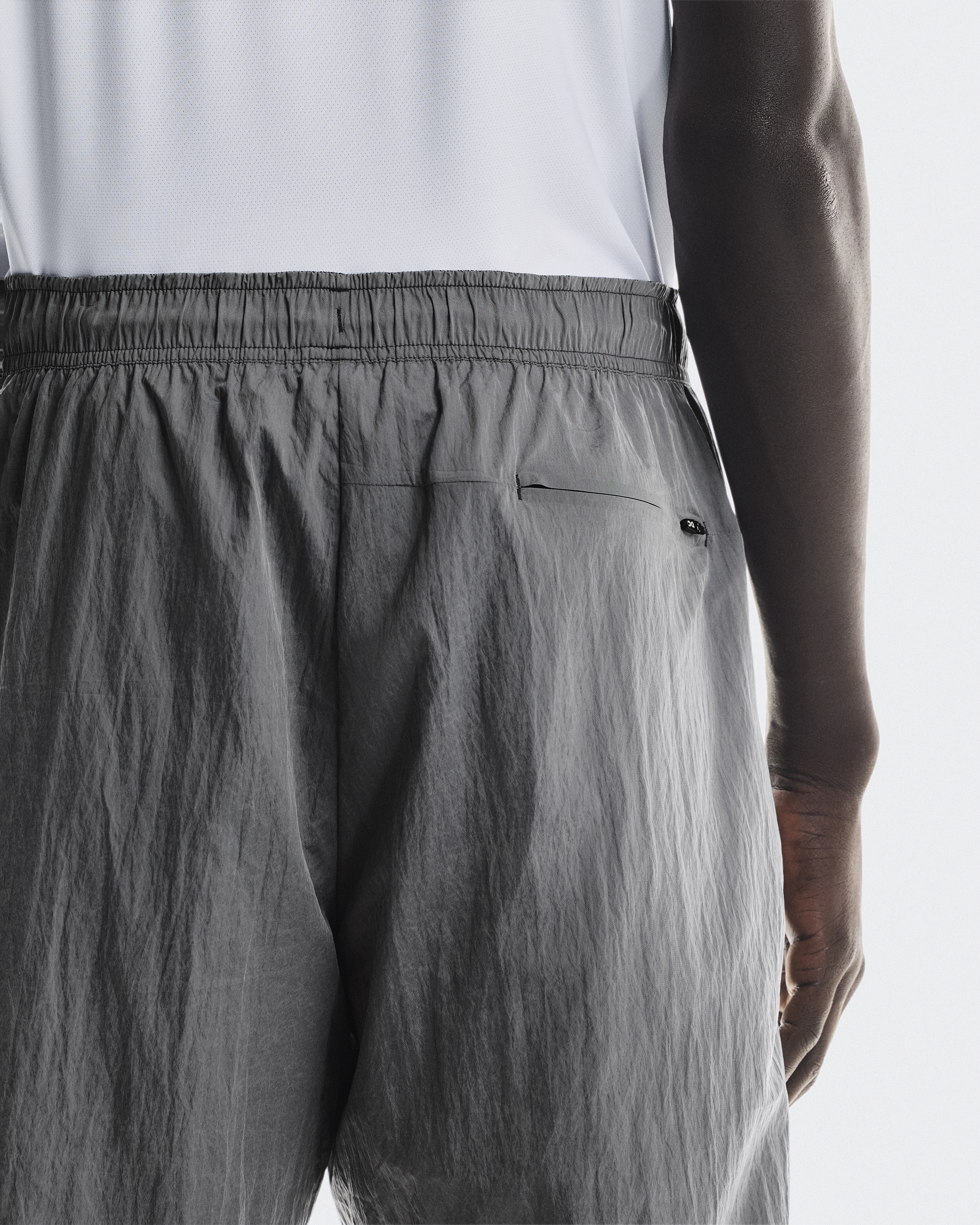 メンズ Court Pants | グレー | On 日本