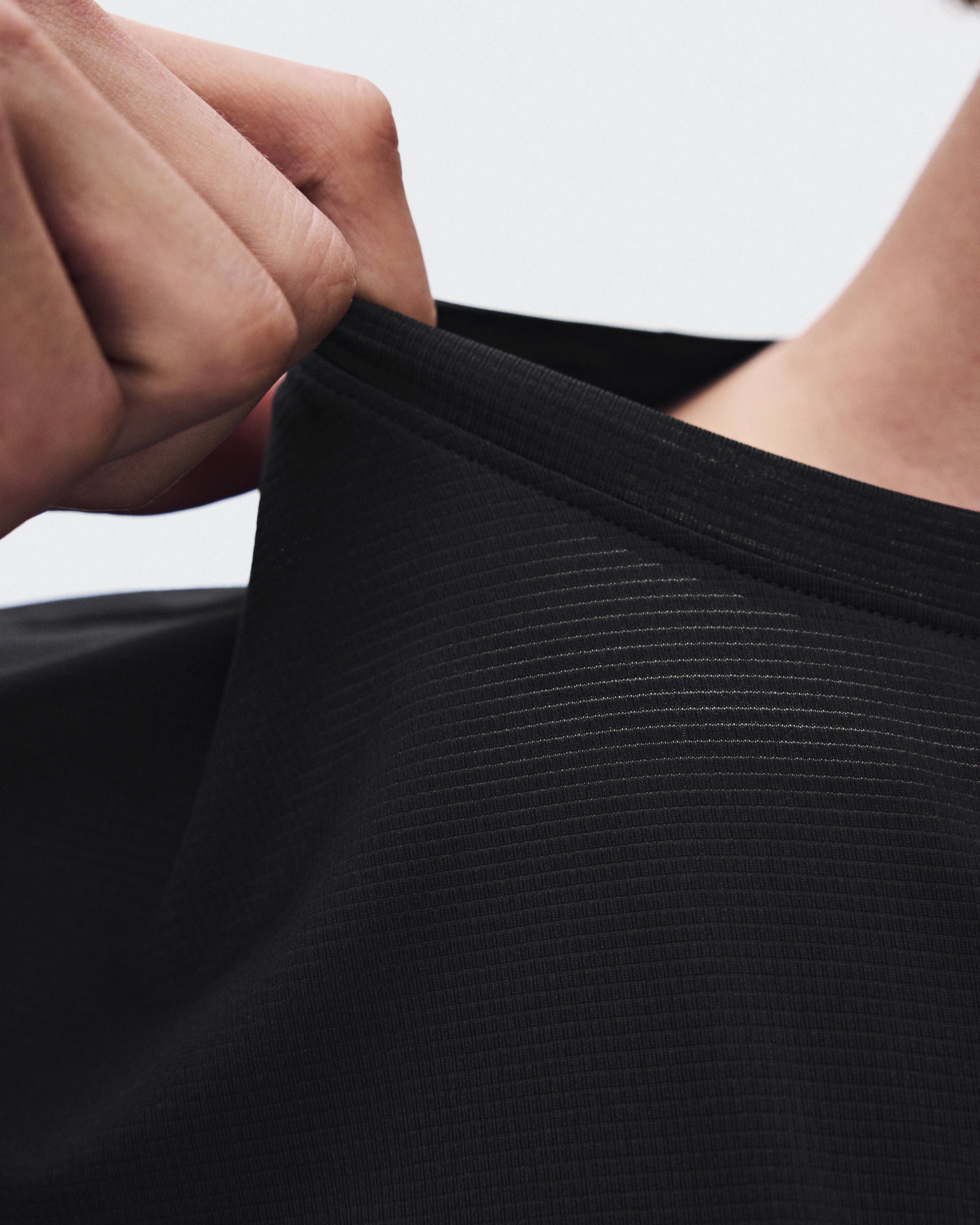 Men's Core-T Graphic | Black | On Japan