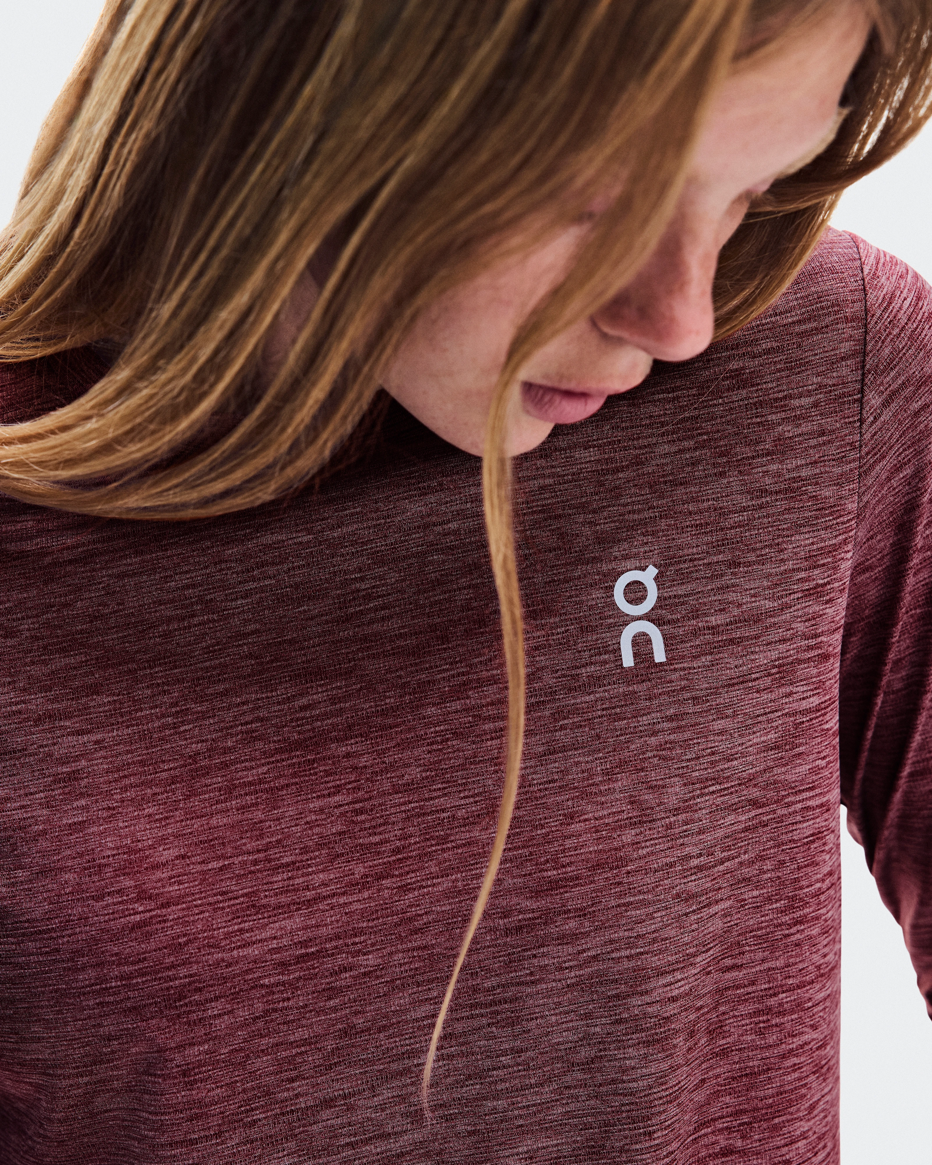 On Core Long-T Barberry Women – Cold-weather runs, basics, recovery Tops and t-shirts