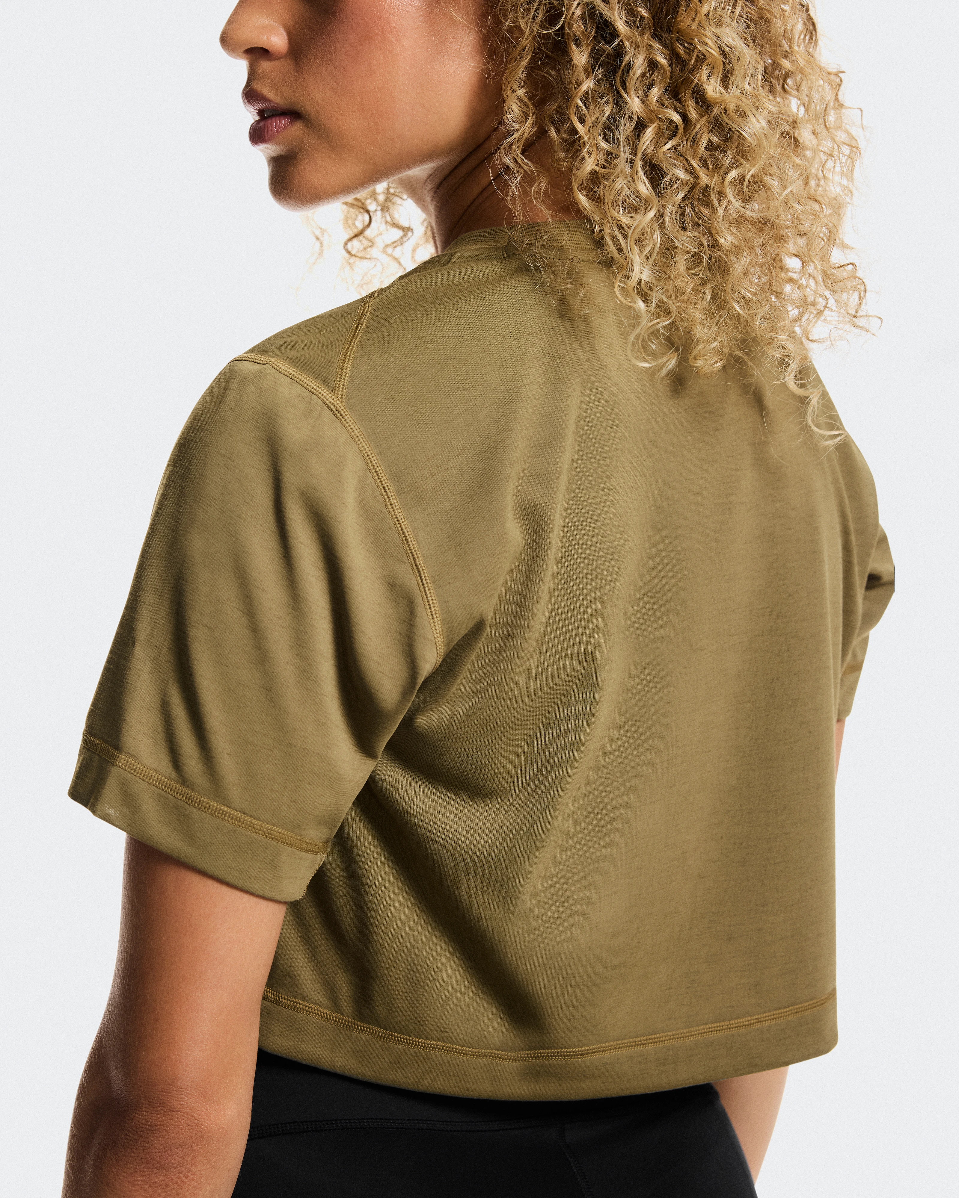 On Train-T Crop Nutmeg Women Tops and t-shirts