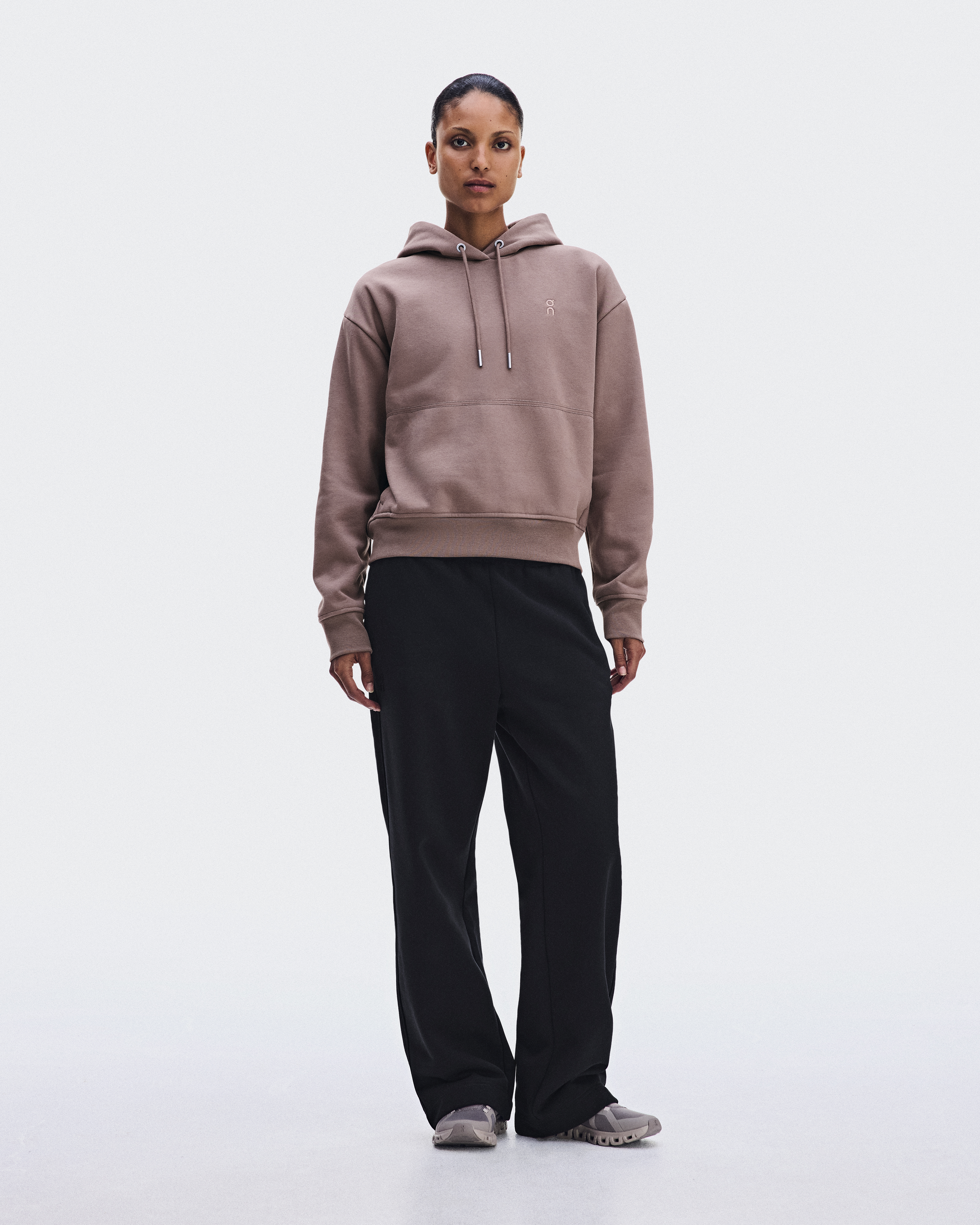 ウィメンズ Club Collective Hoodie | ブラウン | On 日本
