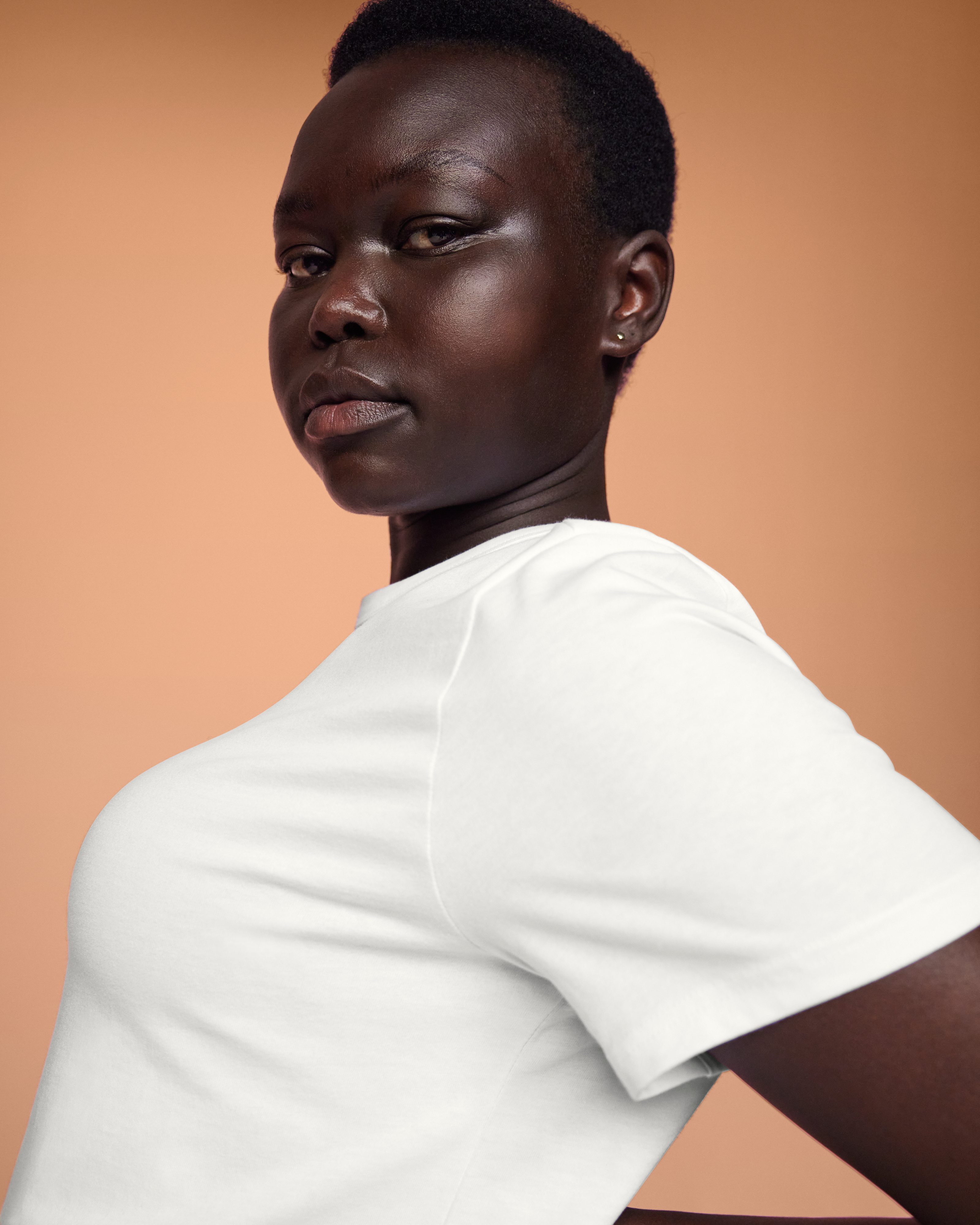 On On-T White Femme Hauts et t-shirts