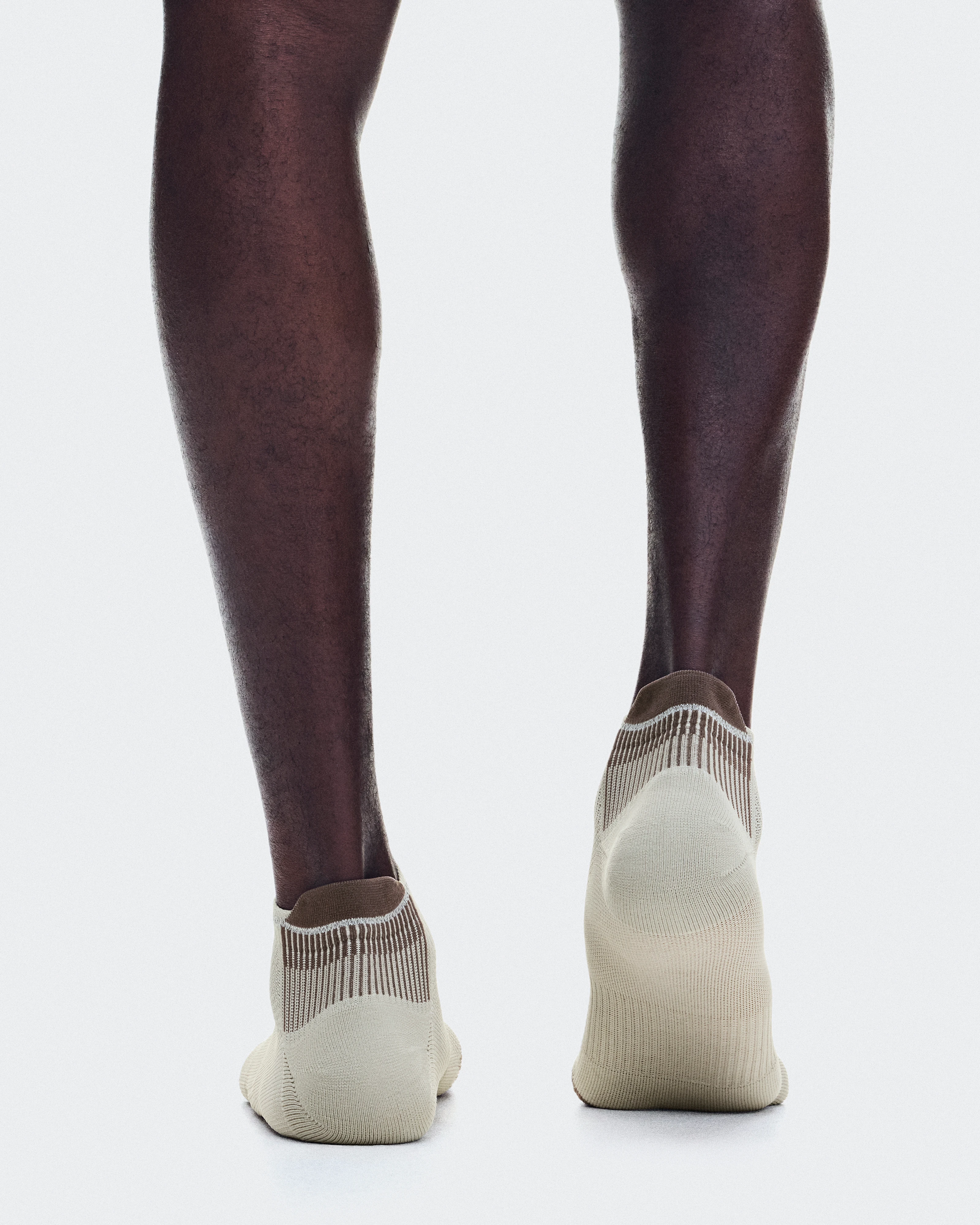 On Performance Run Sock Low Brume & Clove Unisex Calzini
