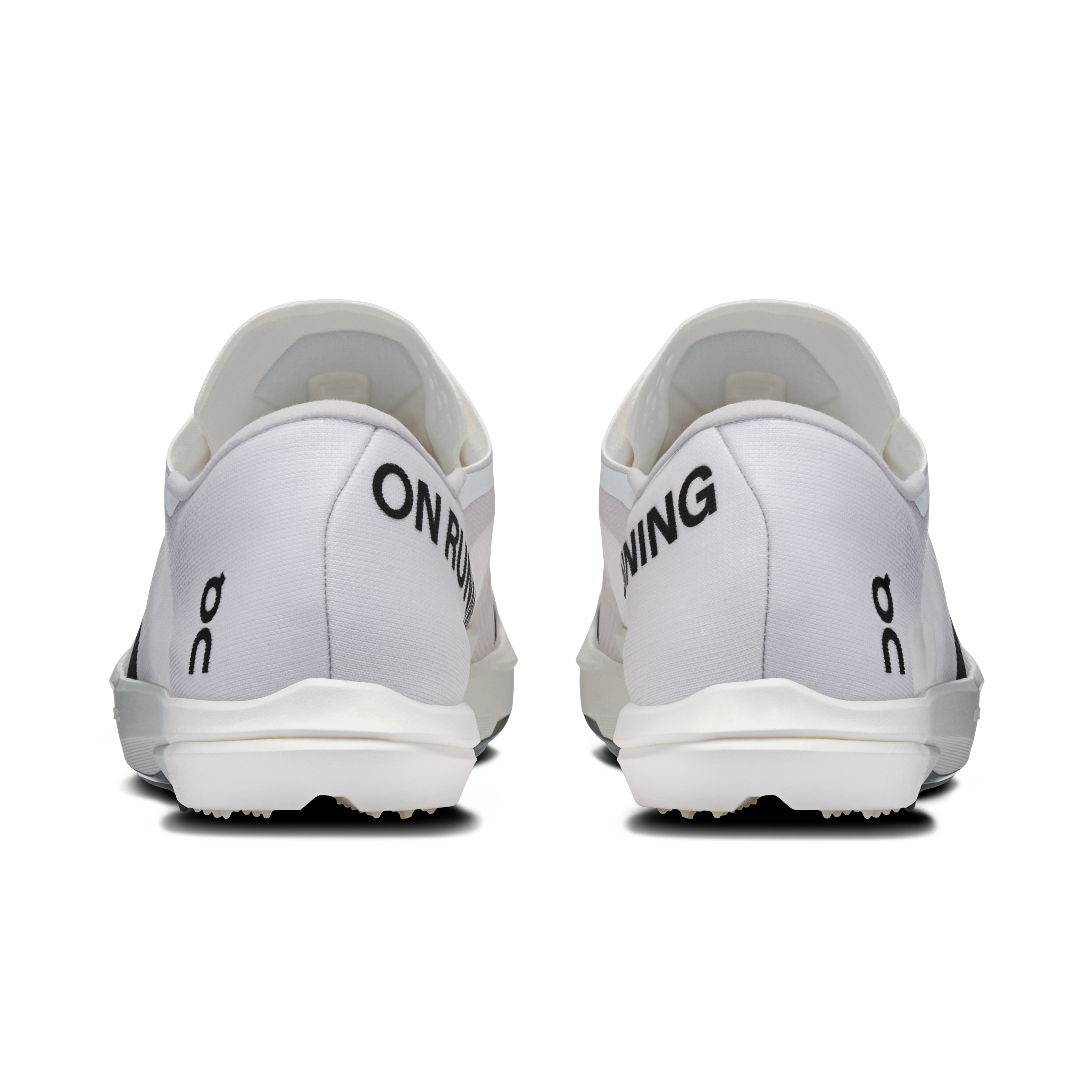 Women's Cloudspike Amplius 2 | Beige & White | On Estonia