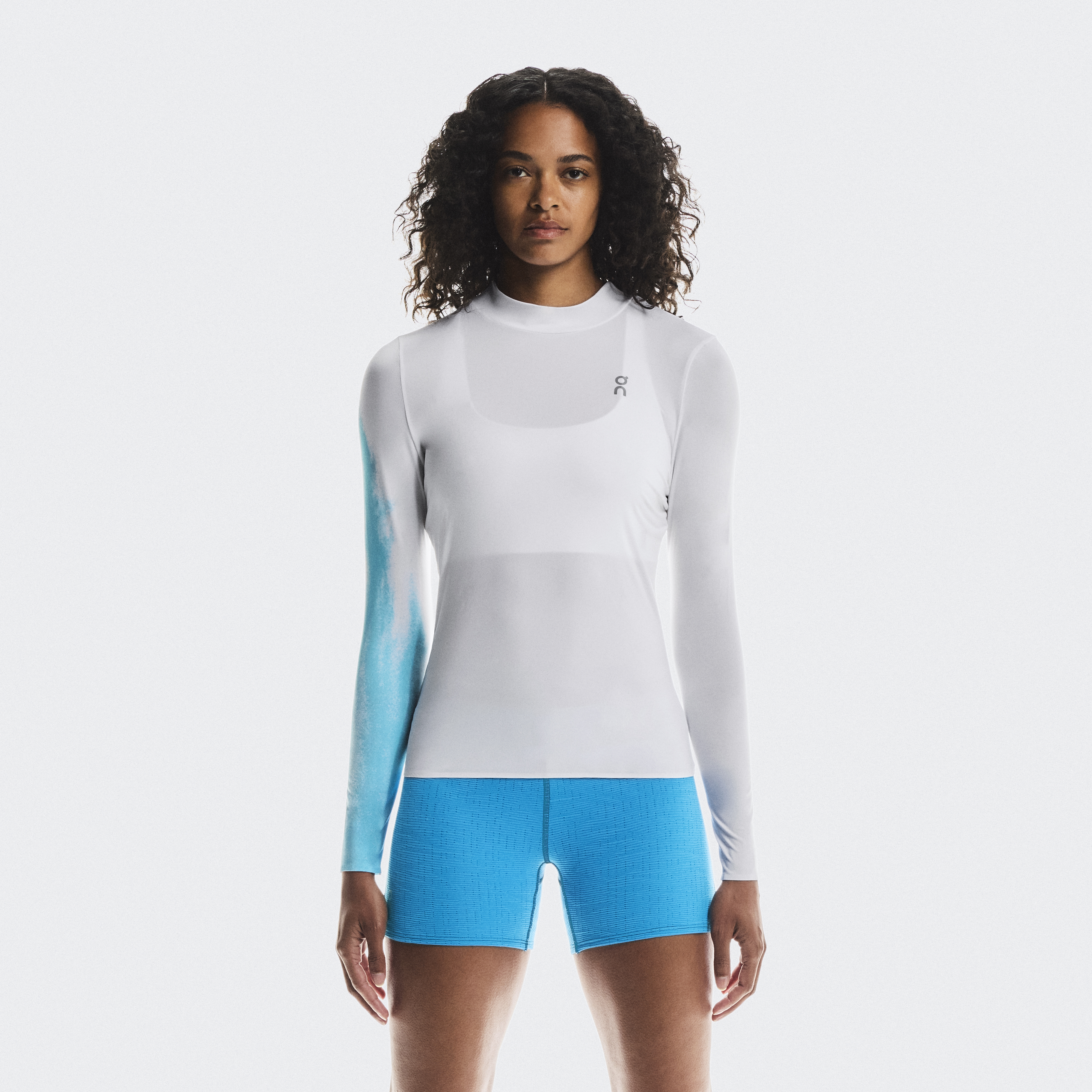 Pace Long-T Long-Sleeve Shirt in White/Horizon