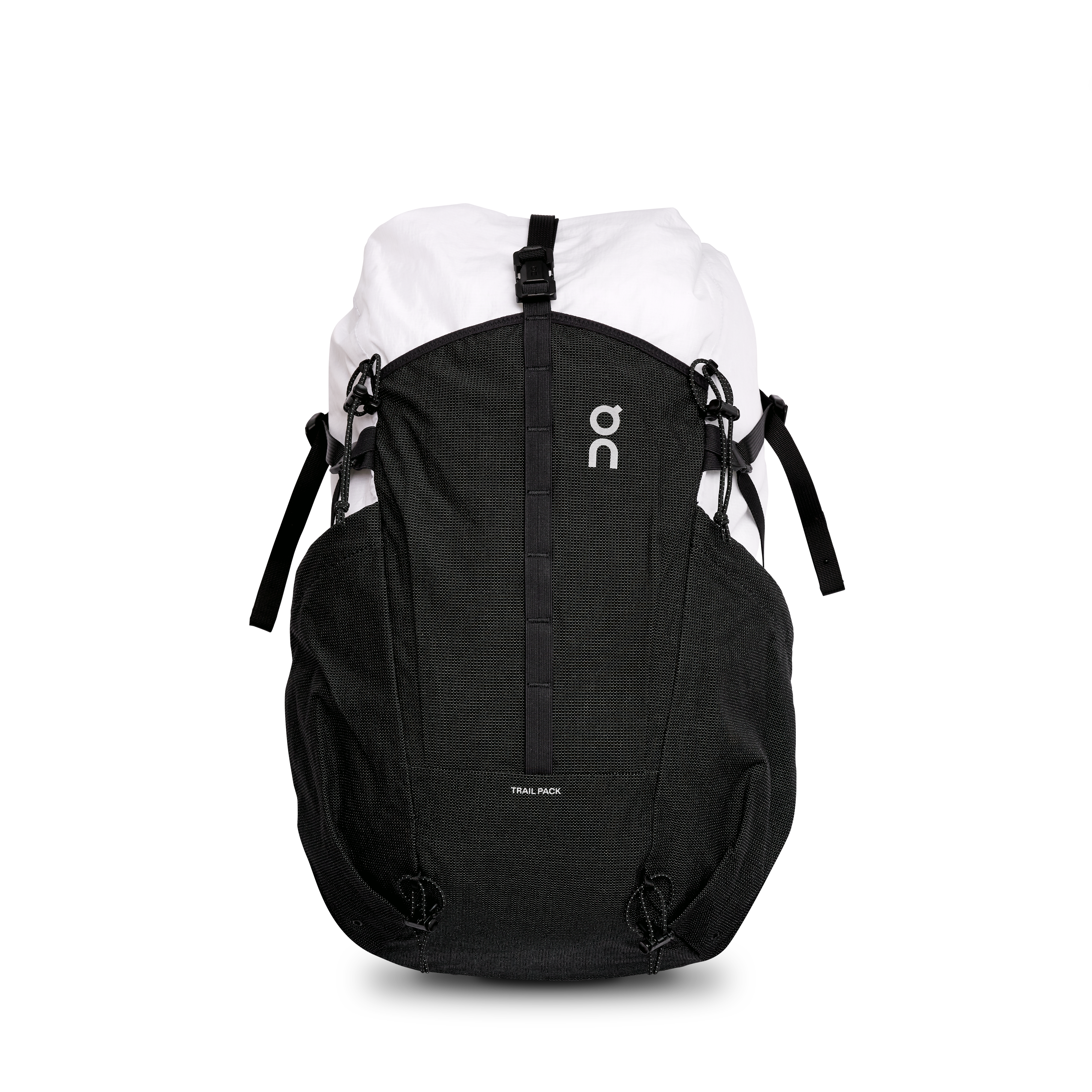 Trail Pack 20L in White/Black