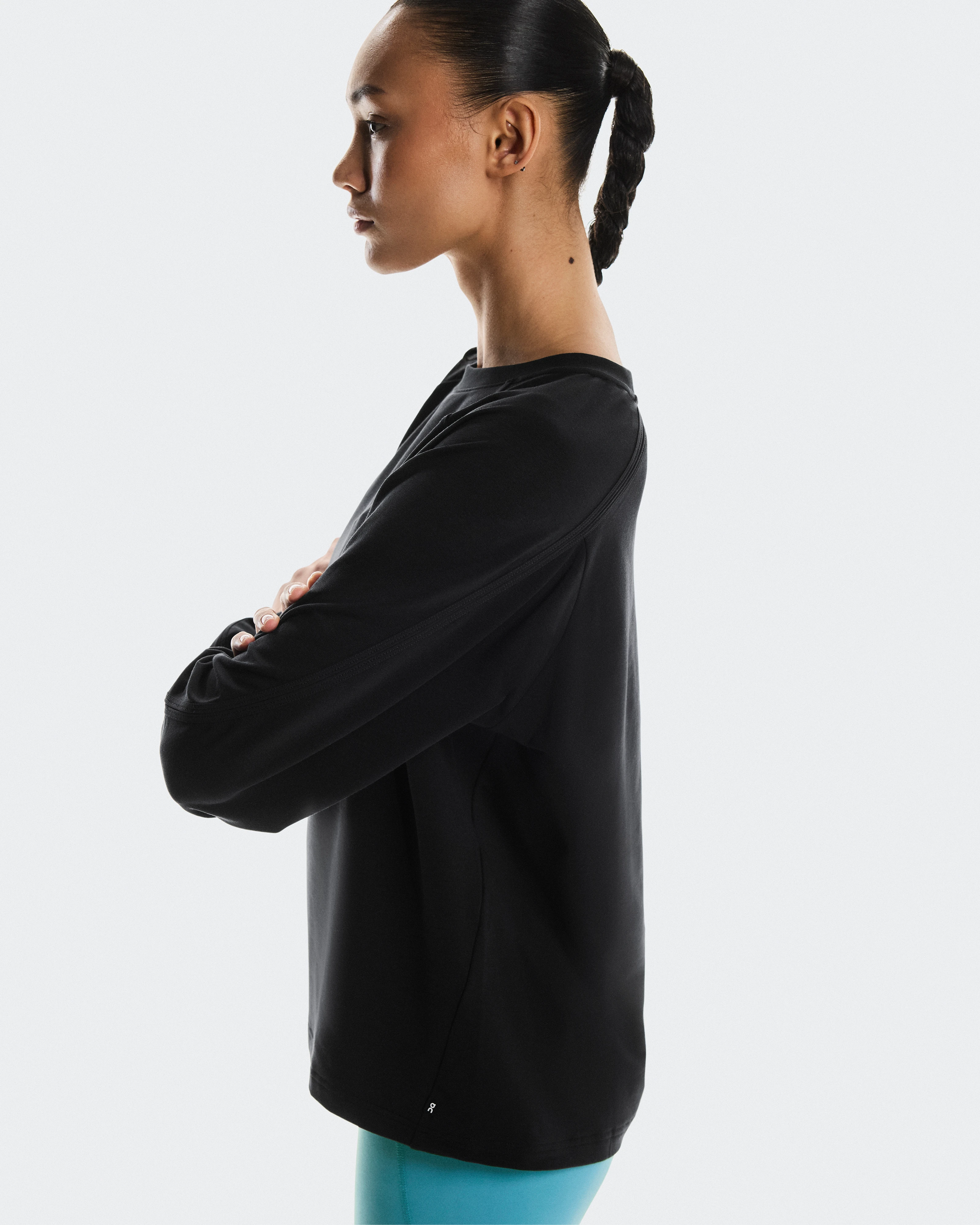On Studio Crew Black Women Hoodies and sweatshirts