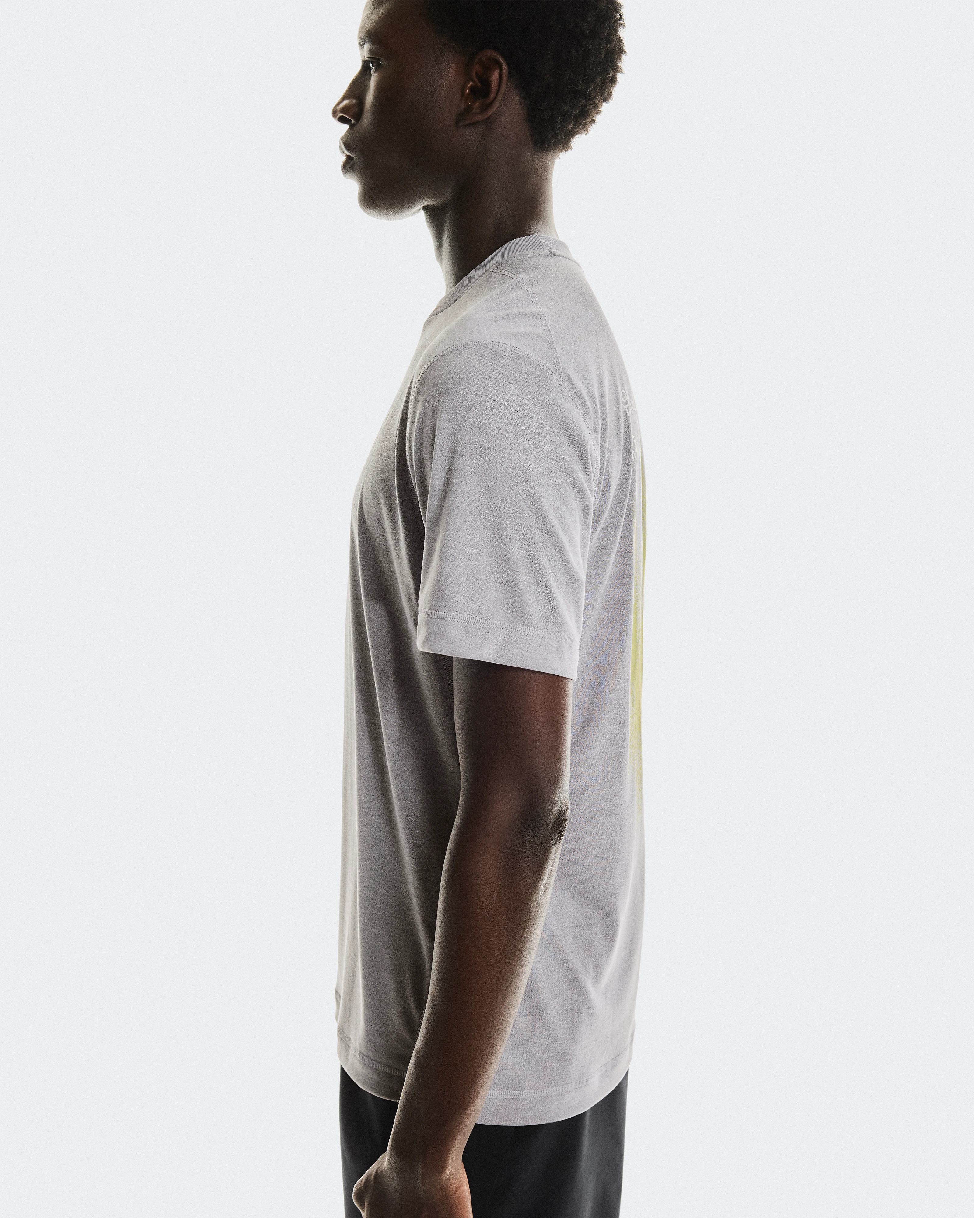 On Train-T Graphic Lilac Men Tops and t-shirts