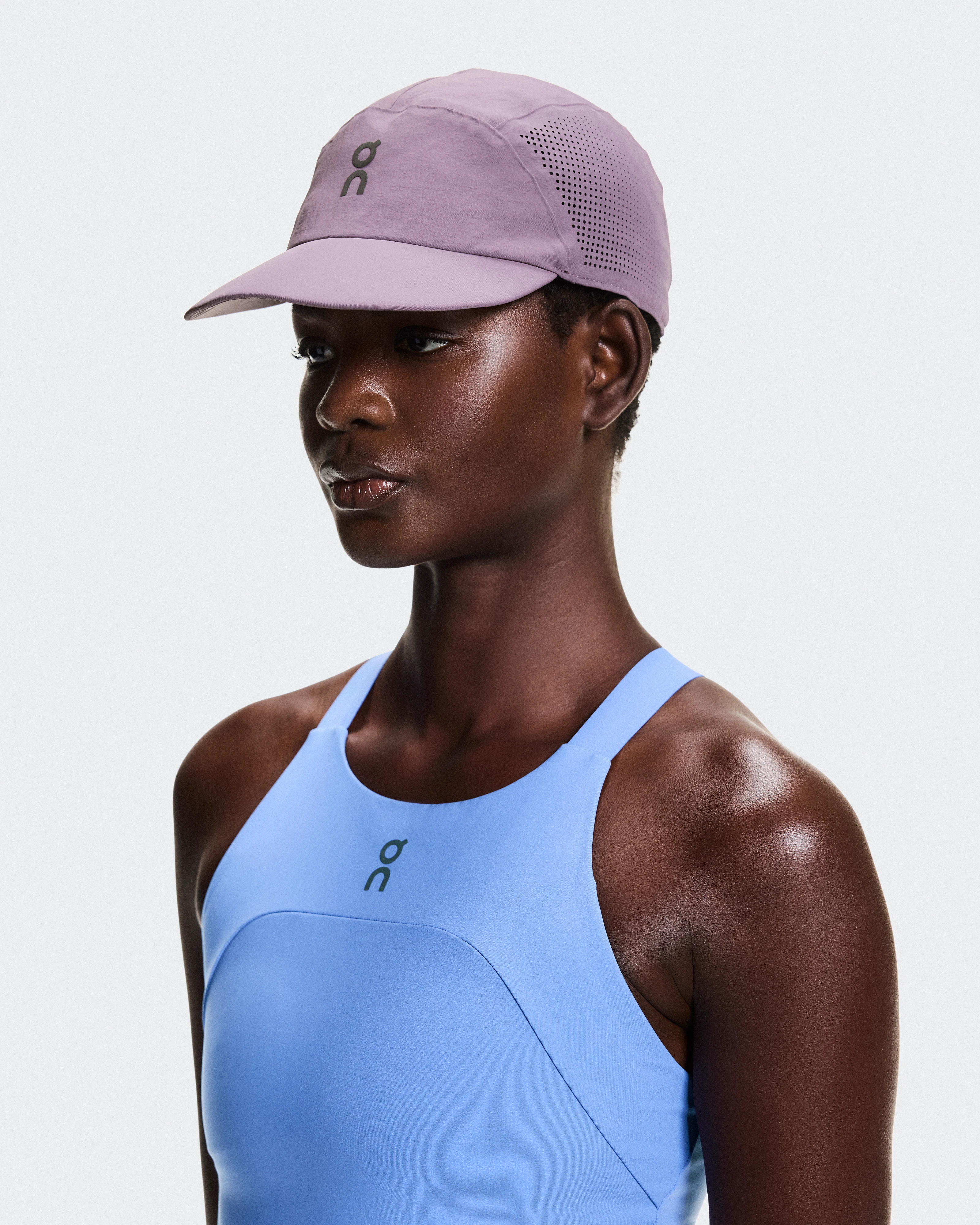 On Performance Cap Dewberry Unisex Headwear