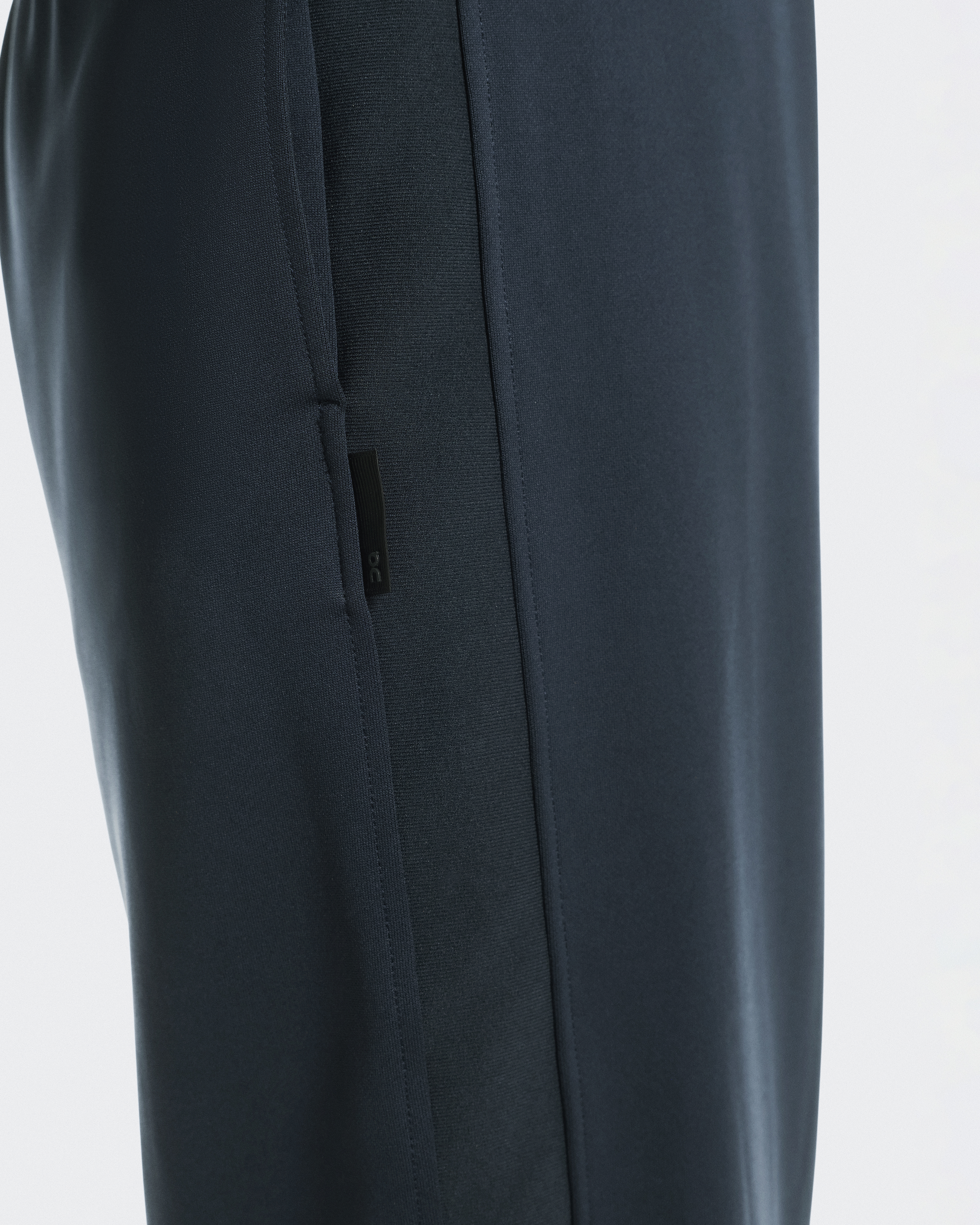 Men's Courtside Pants | On Japan