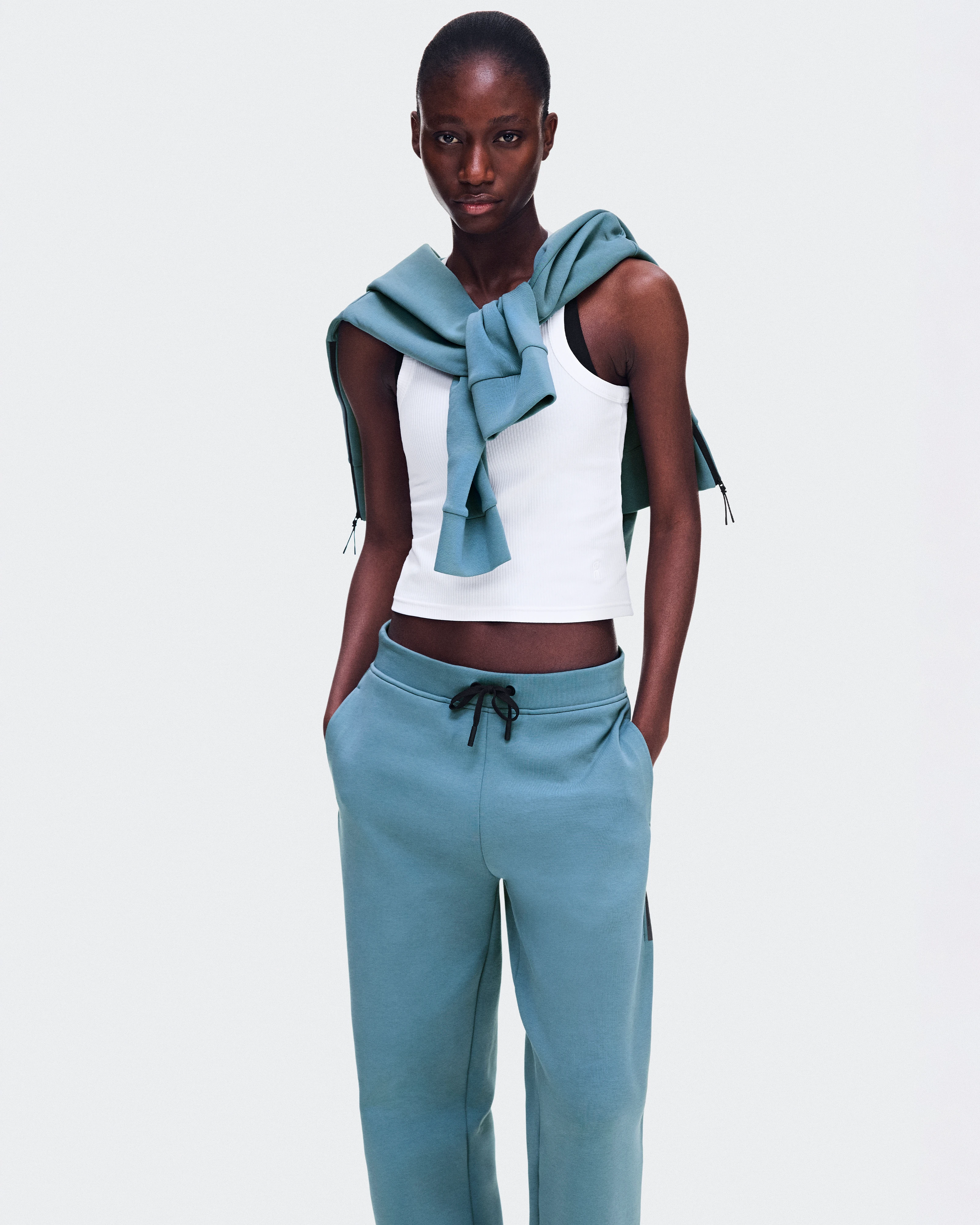 On Focus Tech Sweatpants Agave Women Pants