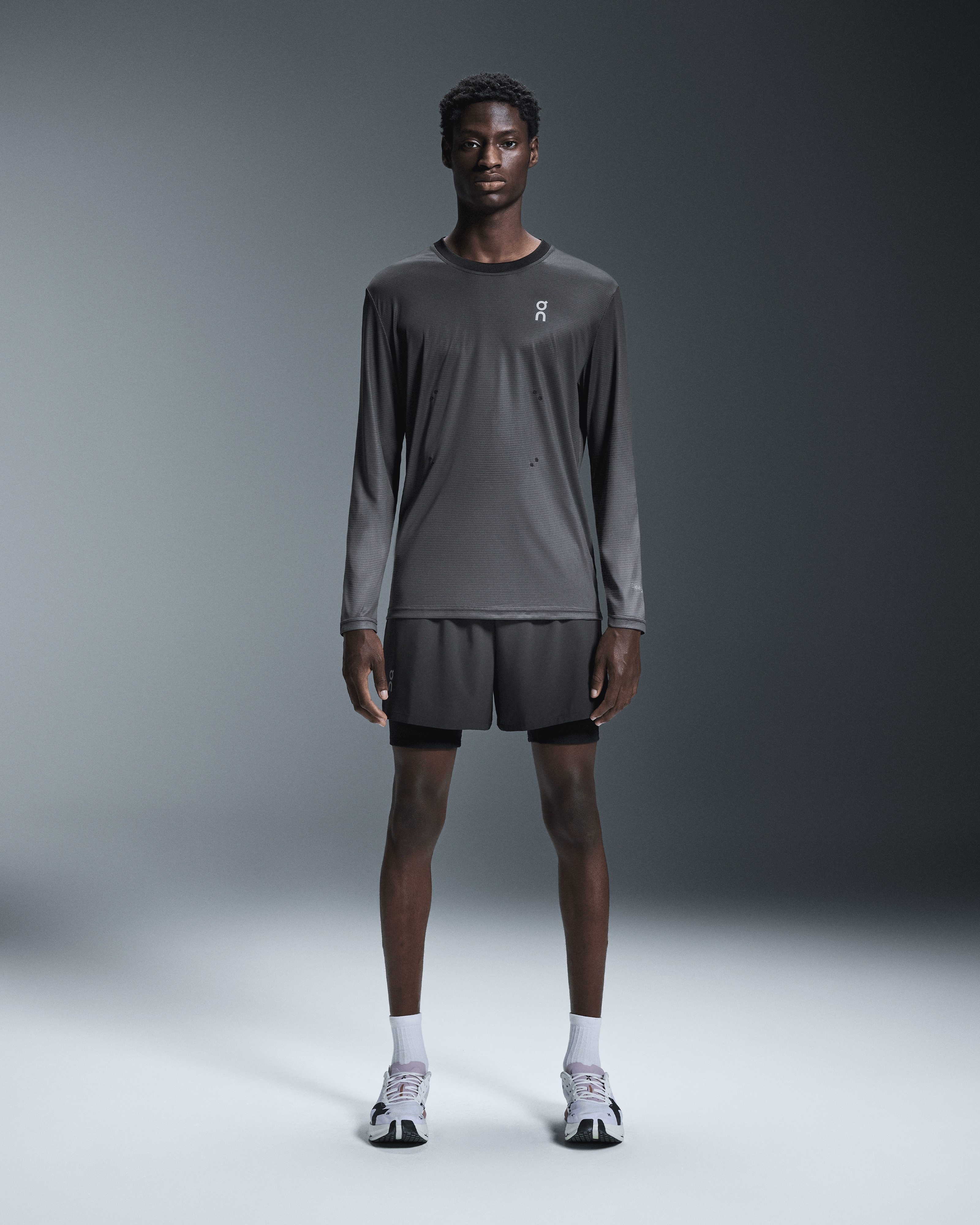 ロンT navy×light yellow 38 Women's Cloudmonster Hyper | Beige & Yellow | On Canada