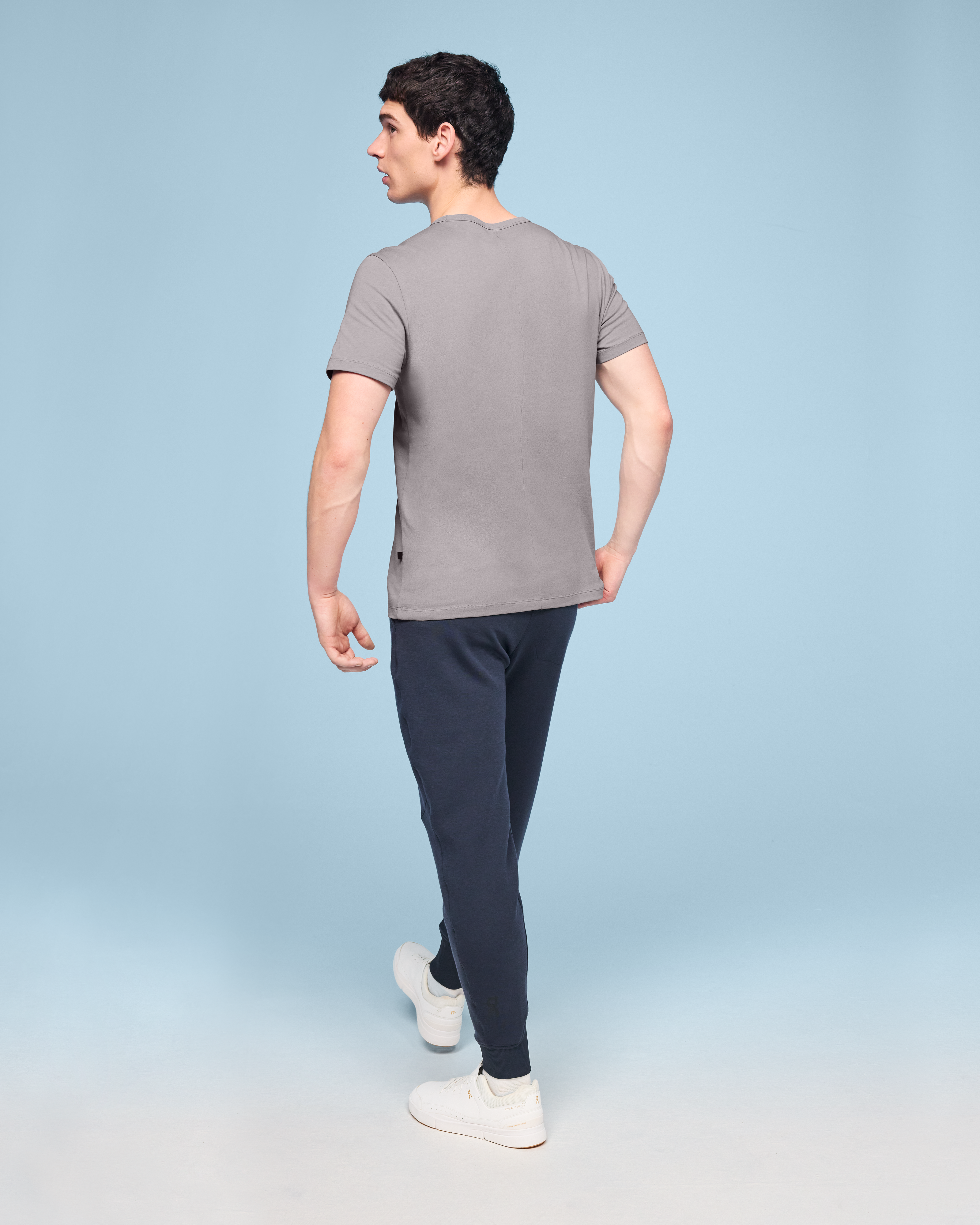 On Graphic-T Zinc Homme Hauts et t-shirts
