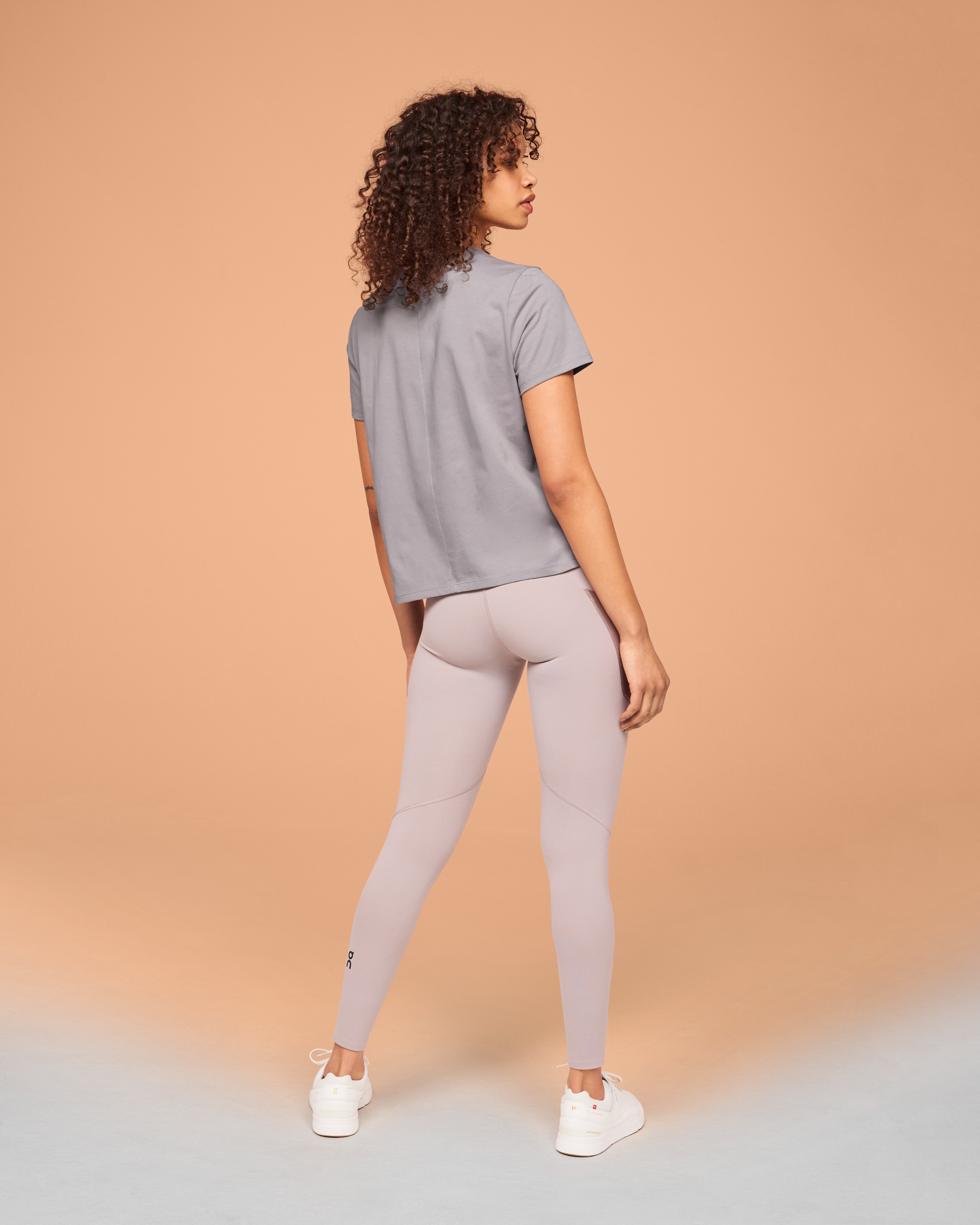 On On-T Zinc Femme Hauts et t-shirts