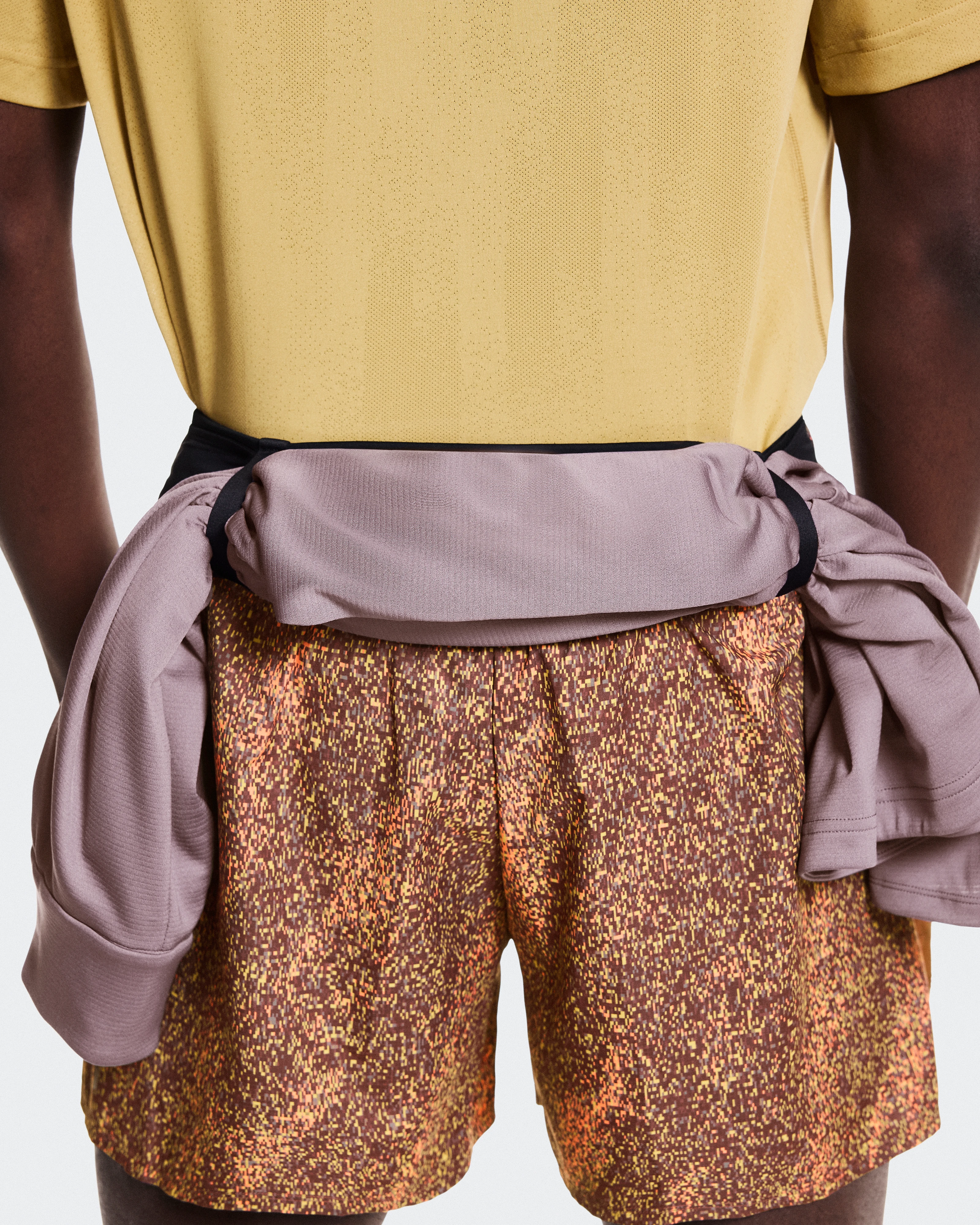 On Trail Shorts Black & Gobi Men Shorts