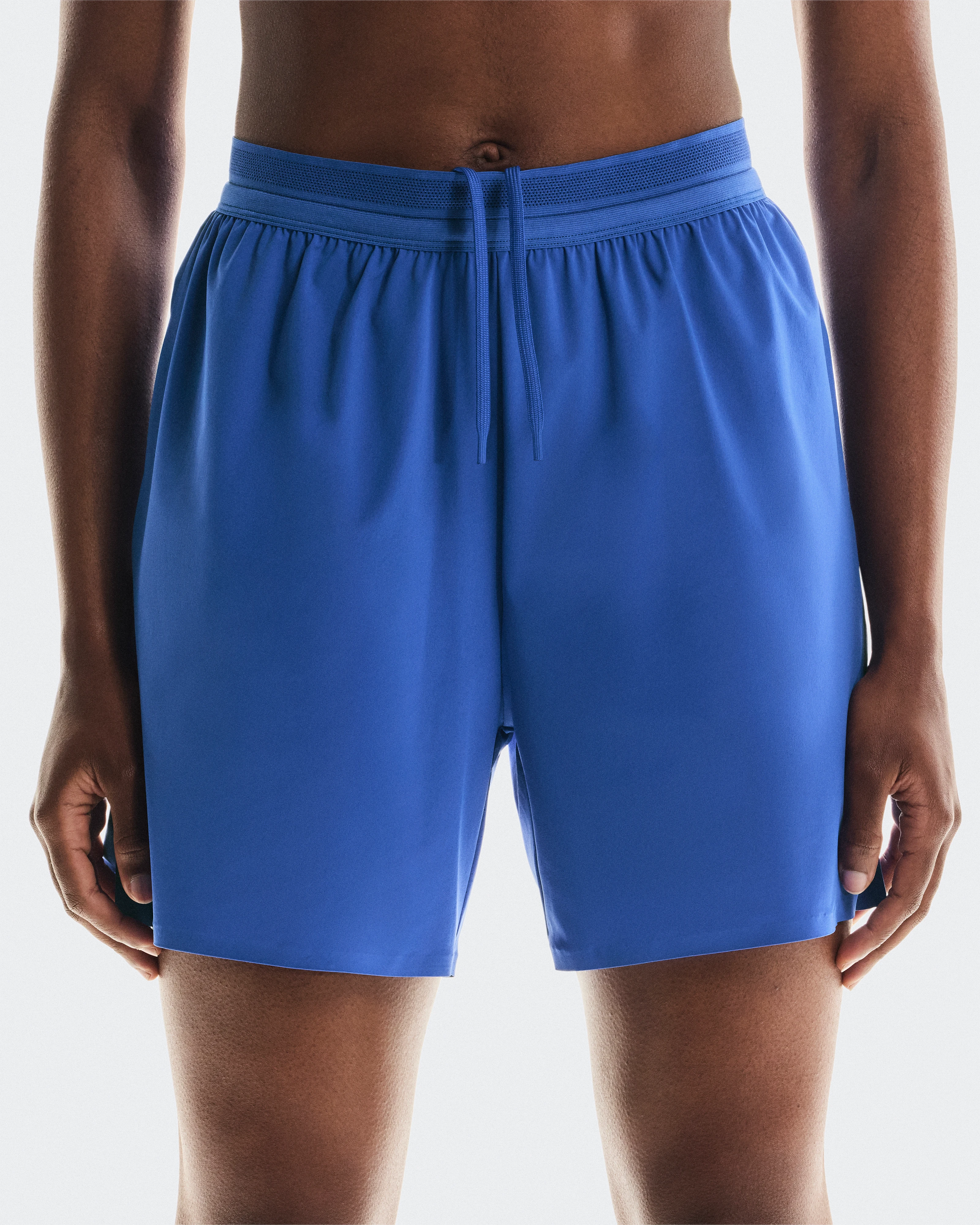 On 5" Performance Shorts Zaffre Women Shorts