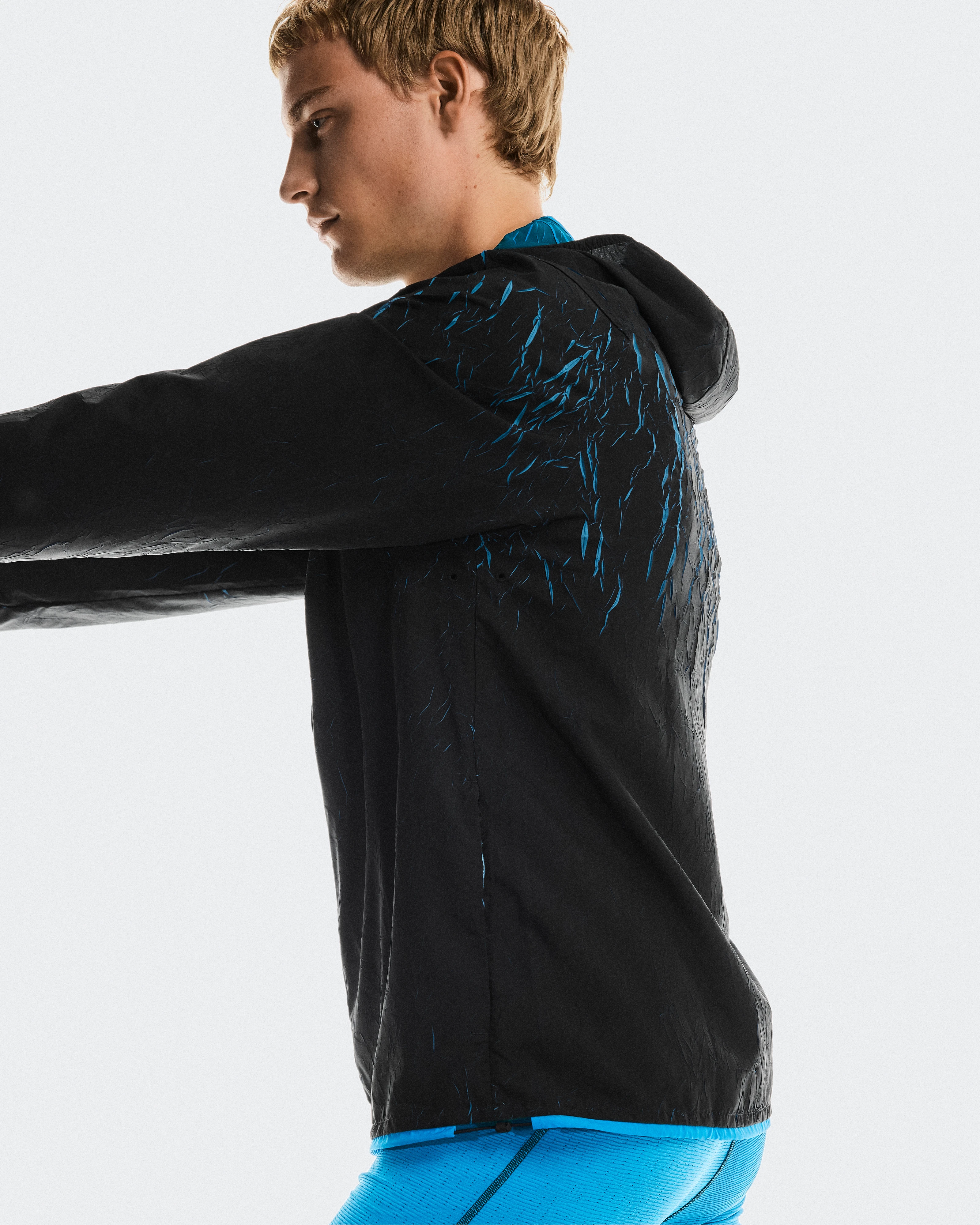 On Pace Run Jacket Malibu & Black Men Jackets