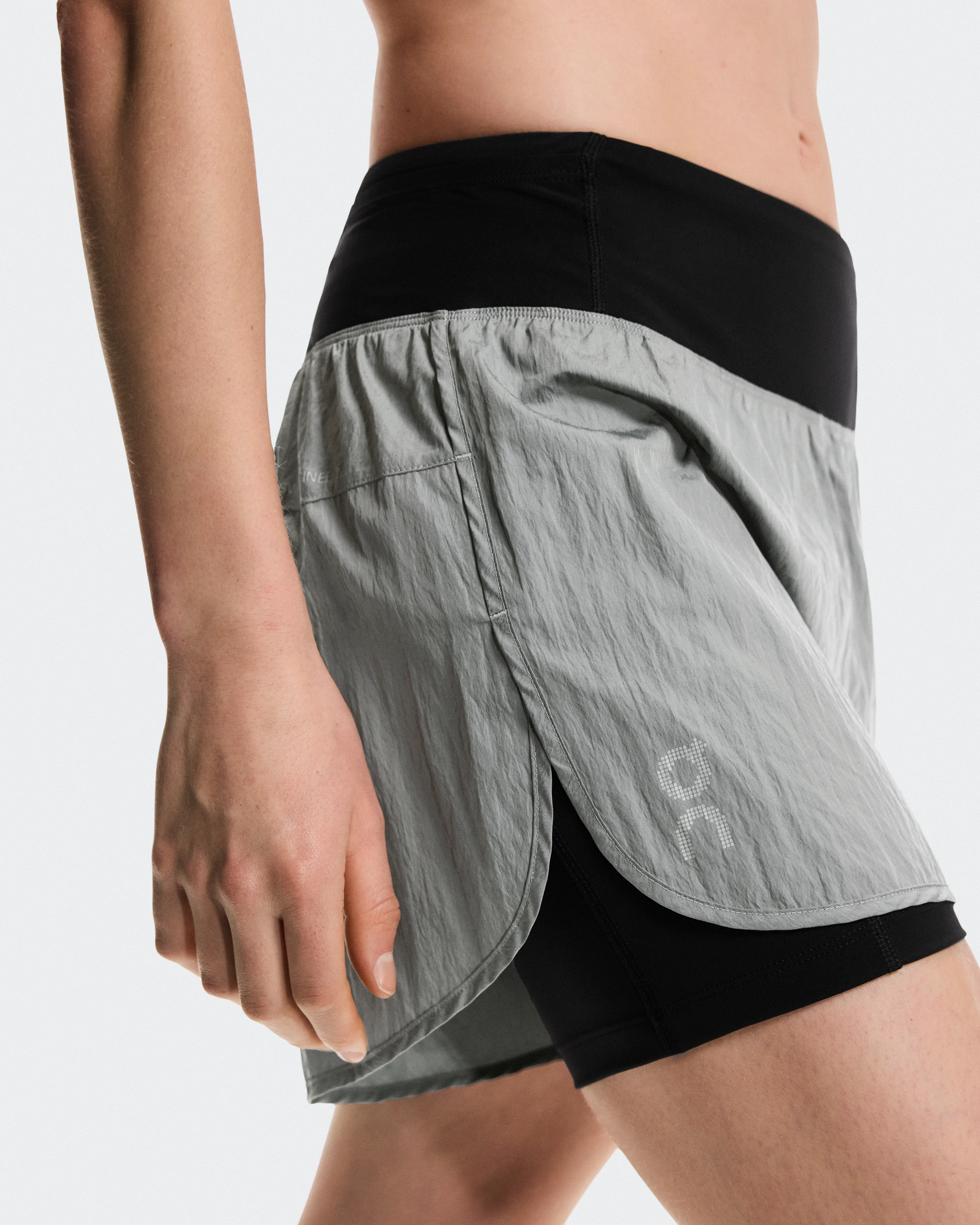 On Performance Volt Shorts Glacier Women Shorts