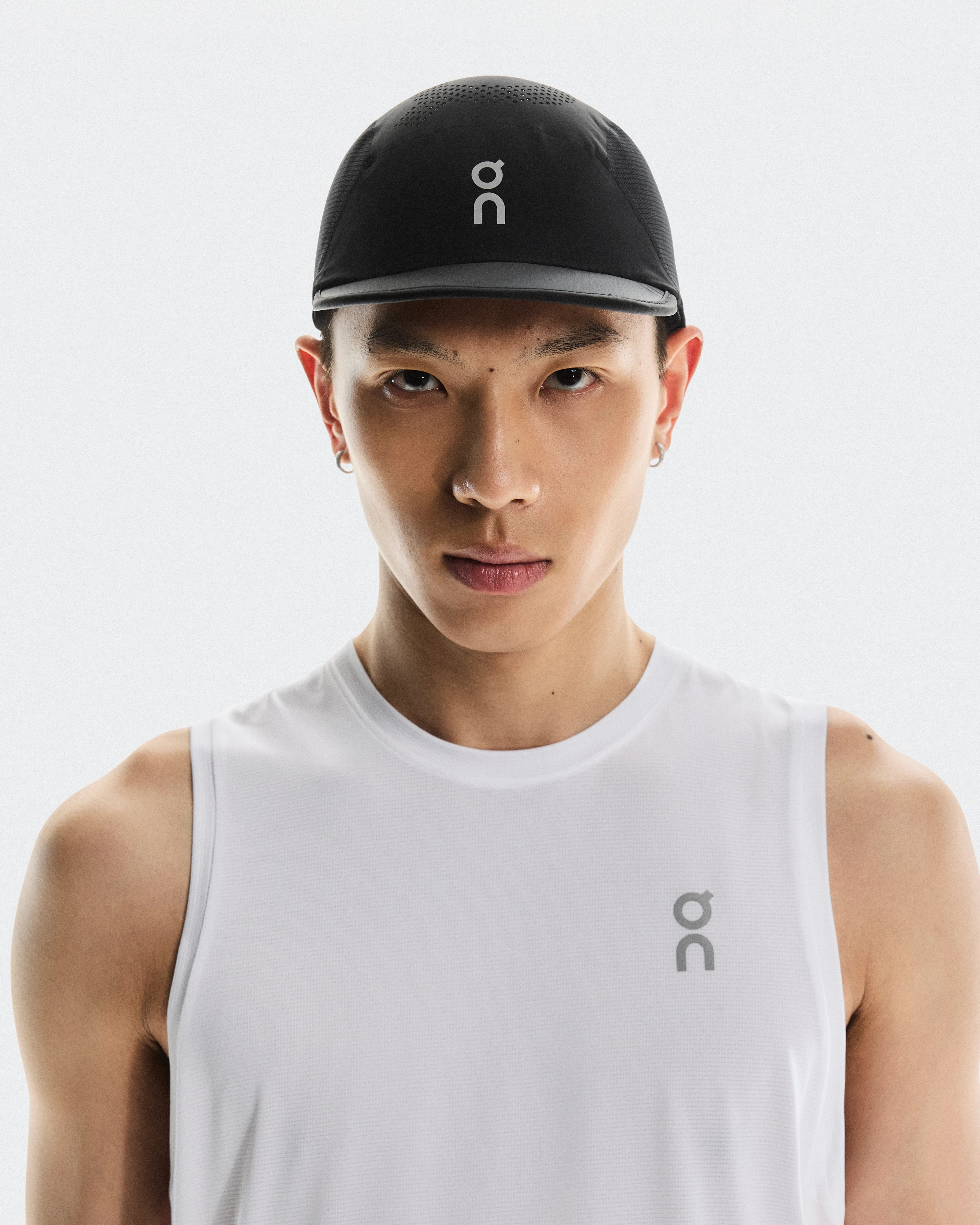 On Ultra Cap Black Unisex Headwear